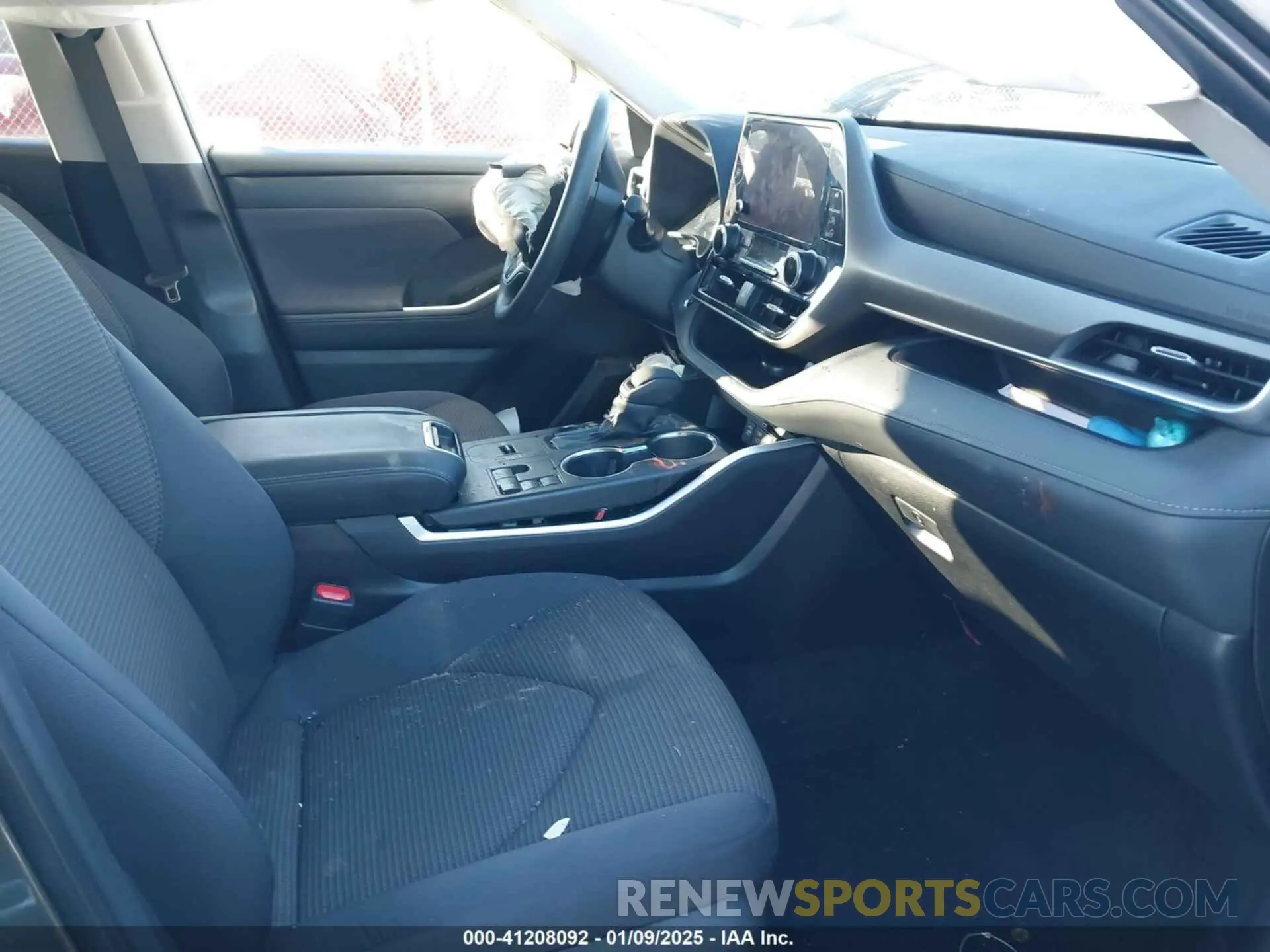 5 fotografías del automóvil dañado 5TDKDRAH7PS526400 TOYOTA HIGHLANDER 2023