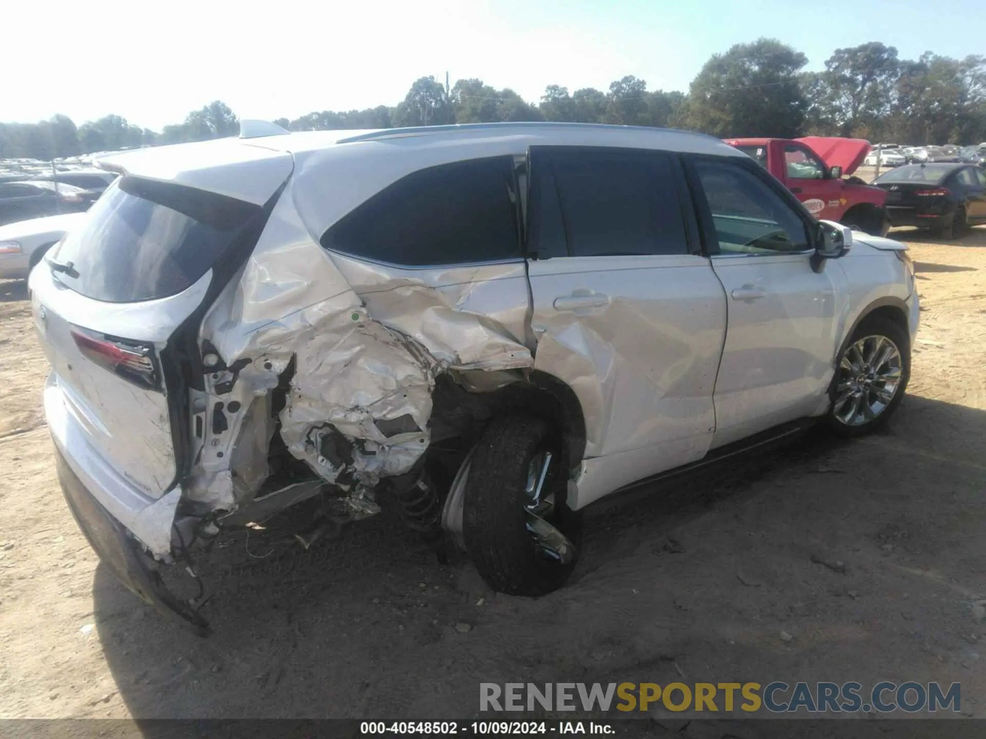 4 fotografías del automóvil dañado 5TDKDRAH8PS006884 TOYOTA HIGHLANDER 2023