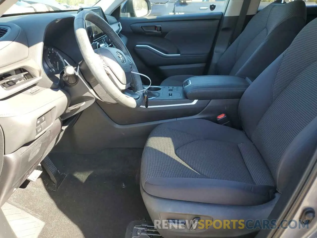 7 fotografías del automóvil dañado 5TDKDRAH8PS008022 TOYOTA HIGHLANDER 2023