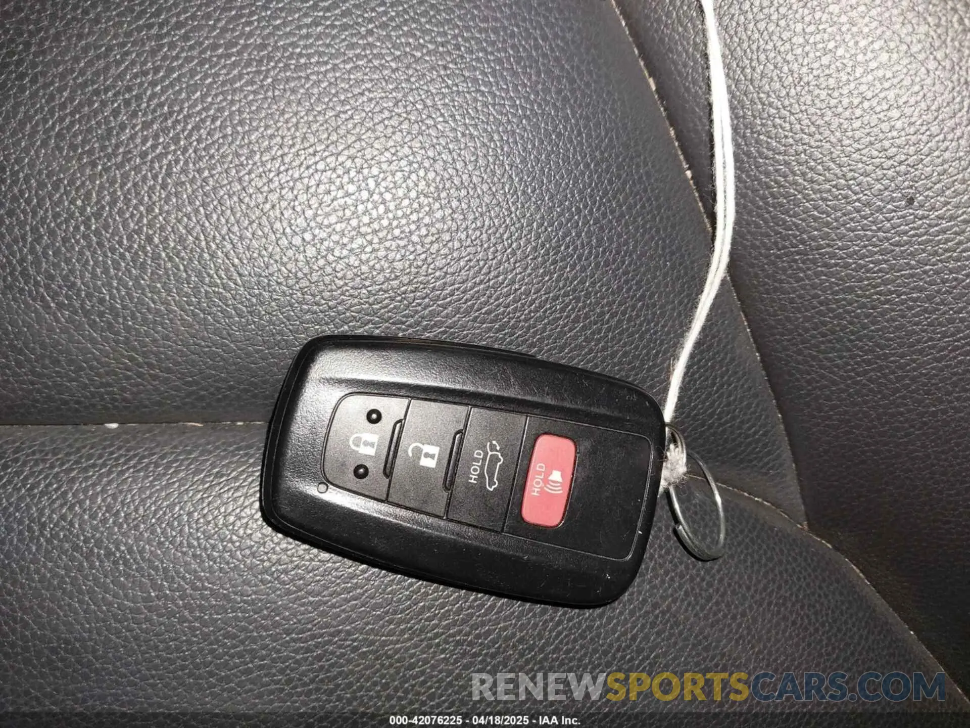 11 fotografías del automóvil dañado 5TDKDRAH8PS020610 TOYOTA HIGHLANDER 2023