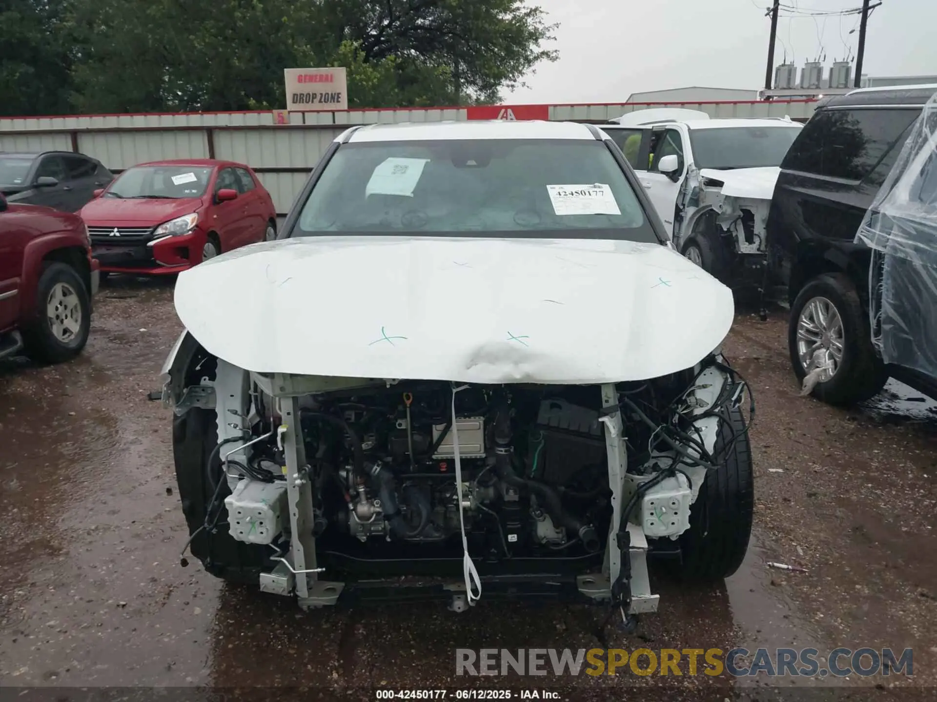 13 fotografías del automóvil dañado 5TDKDRAH8PS022728 TOYOTA HIGHLANDER 2023