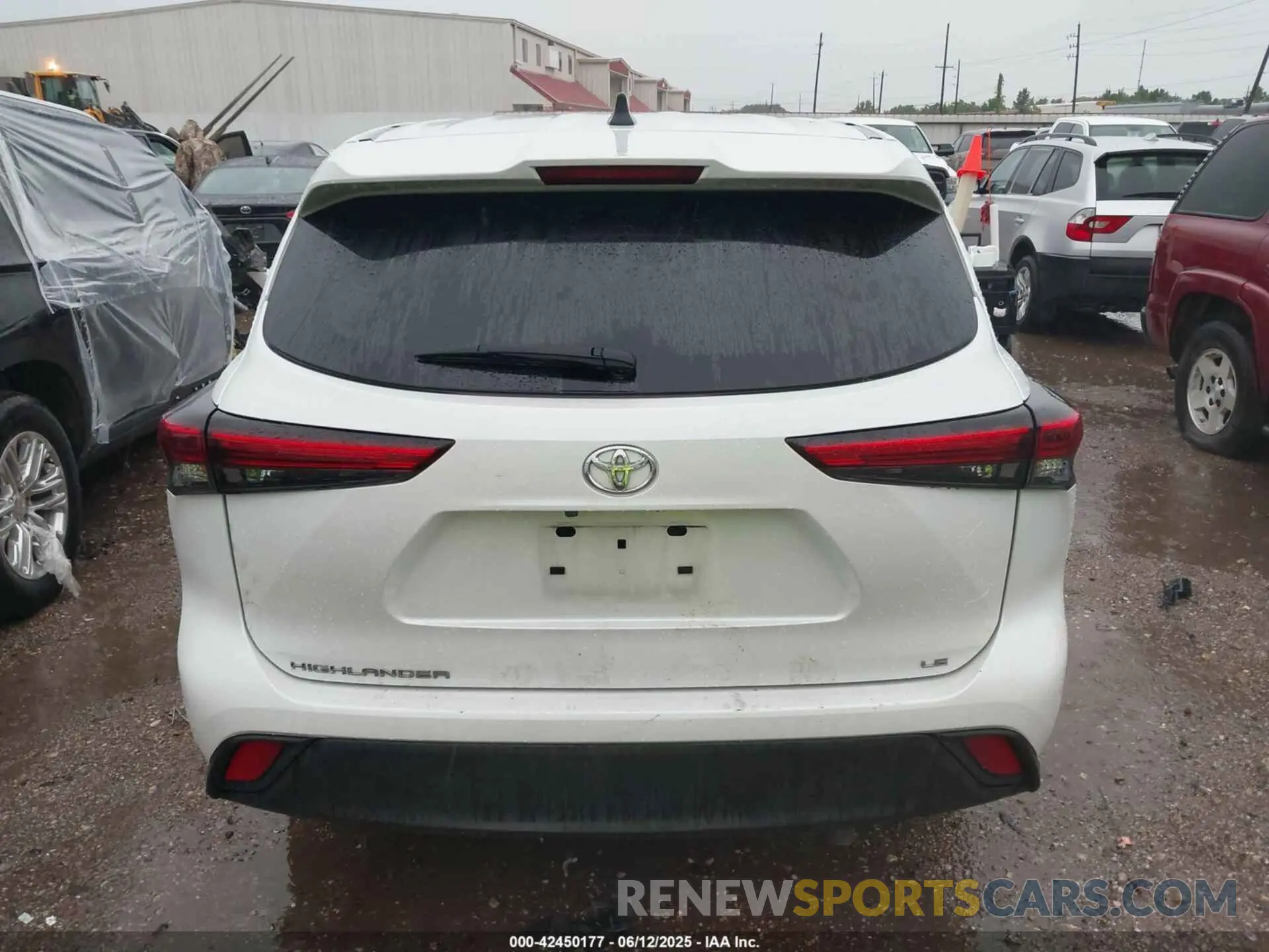17 fotografías del automóvil dañado 5TDKDRAH8PS022728 TOYOTA HIGHLANDER 2023