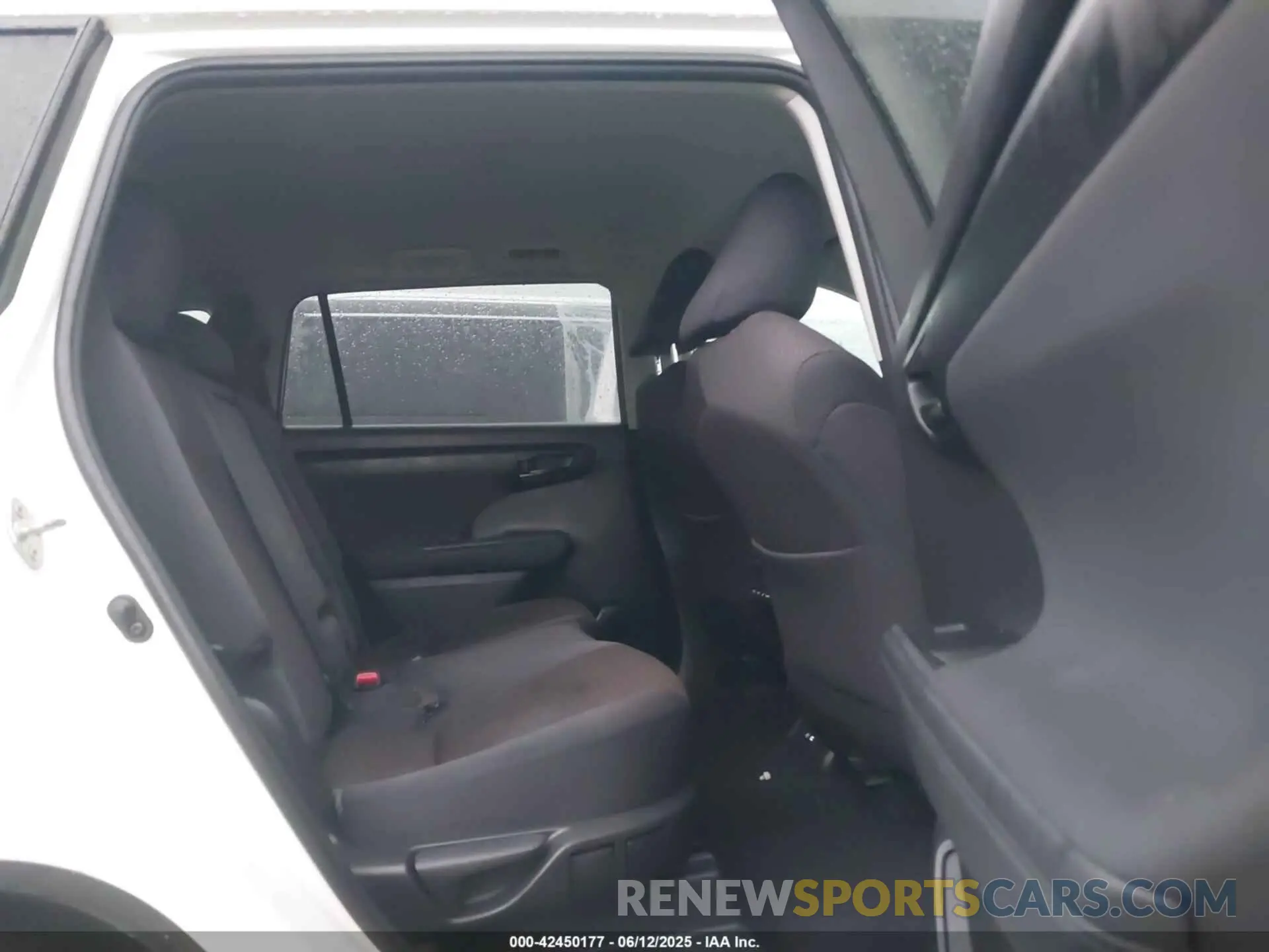 8 fotografías del automóvil dañado 5TDKDRAH8PS022728 TOYOTA HIGHLANDER 2023