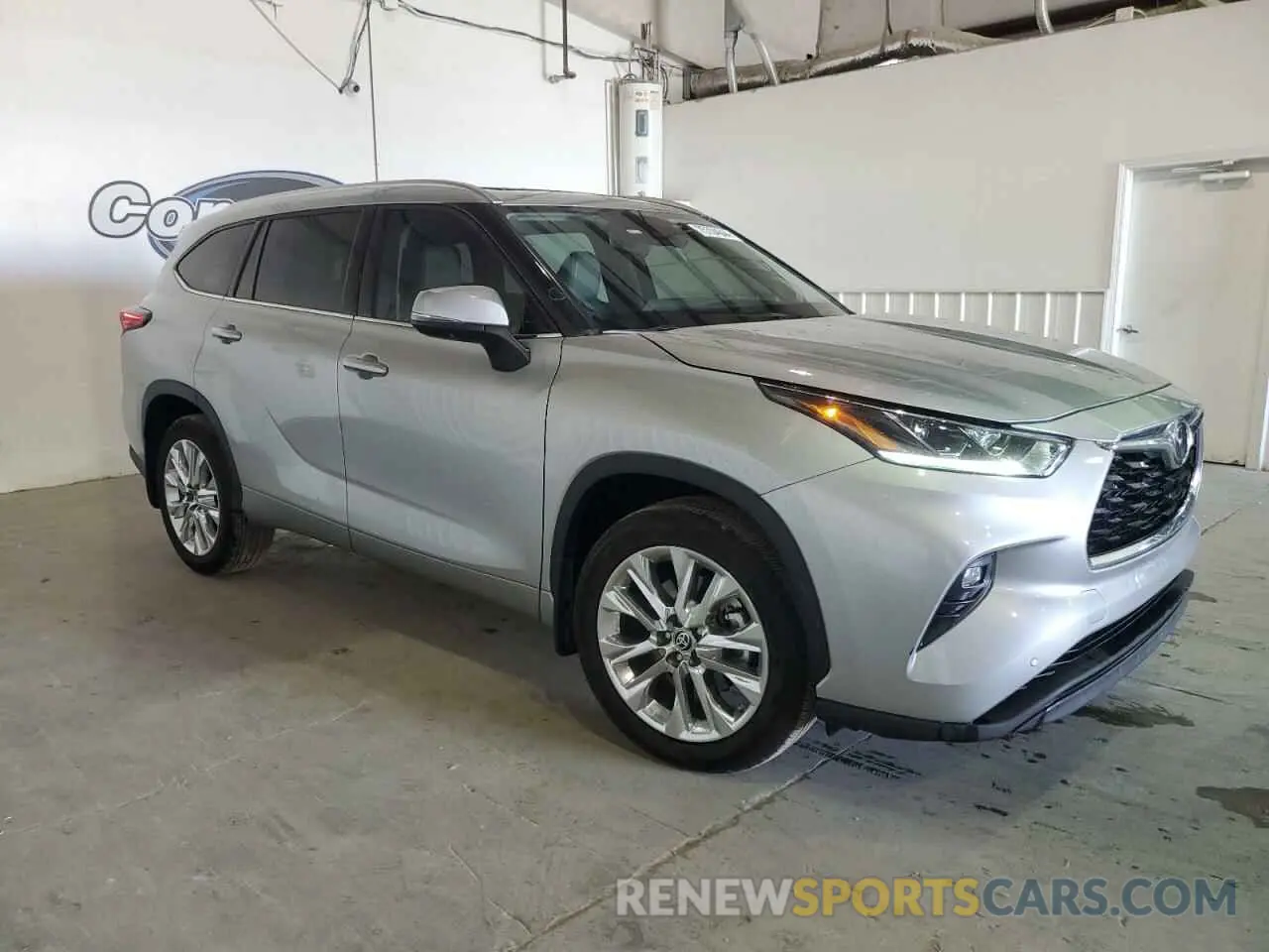 4 fotografías del automóvil dañado 5TDKDRAH8PS025662 TOYOTA HIGHLANDER 2023