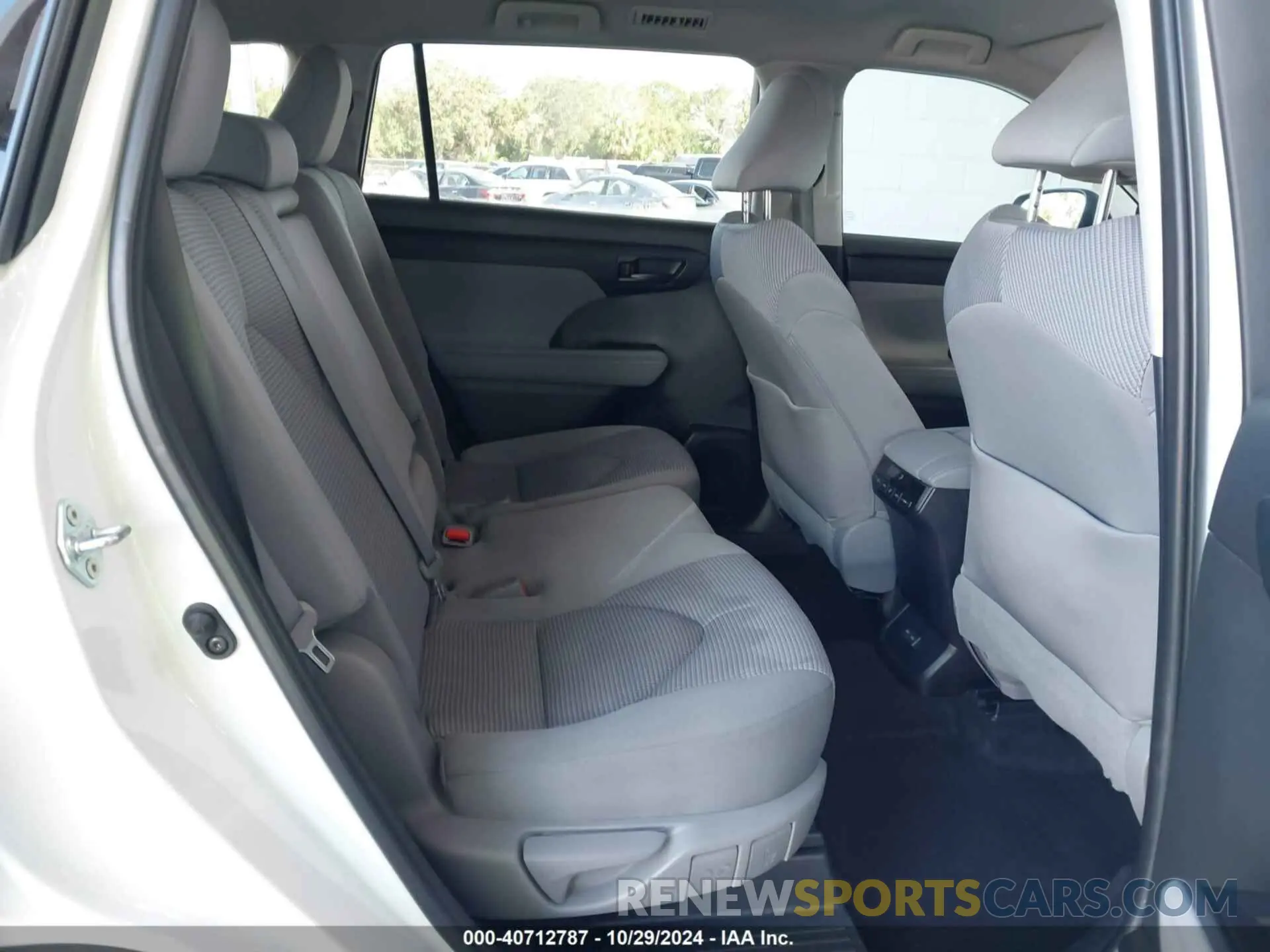 8 fotografías del automóvil dañado 5TDKDRAH8PS033745 TOYOTA HIGHLANDER 2023