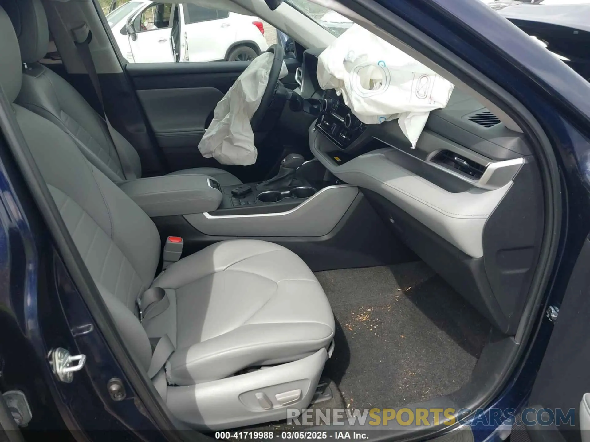 5 fotografías del automóvil dañado 5TDKDRAH8PS045667 TOYOTA HIGHLANDER 2023