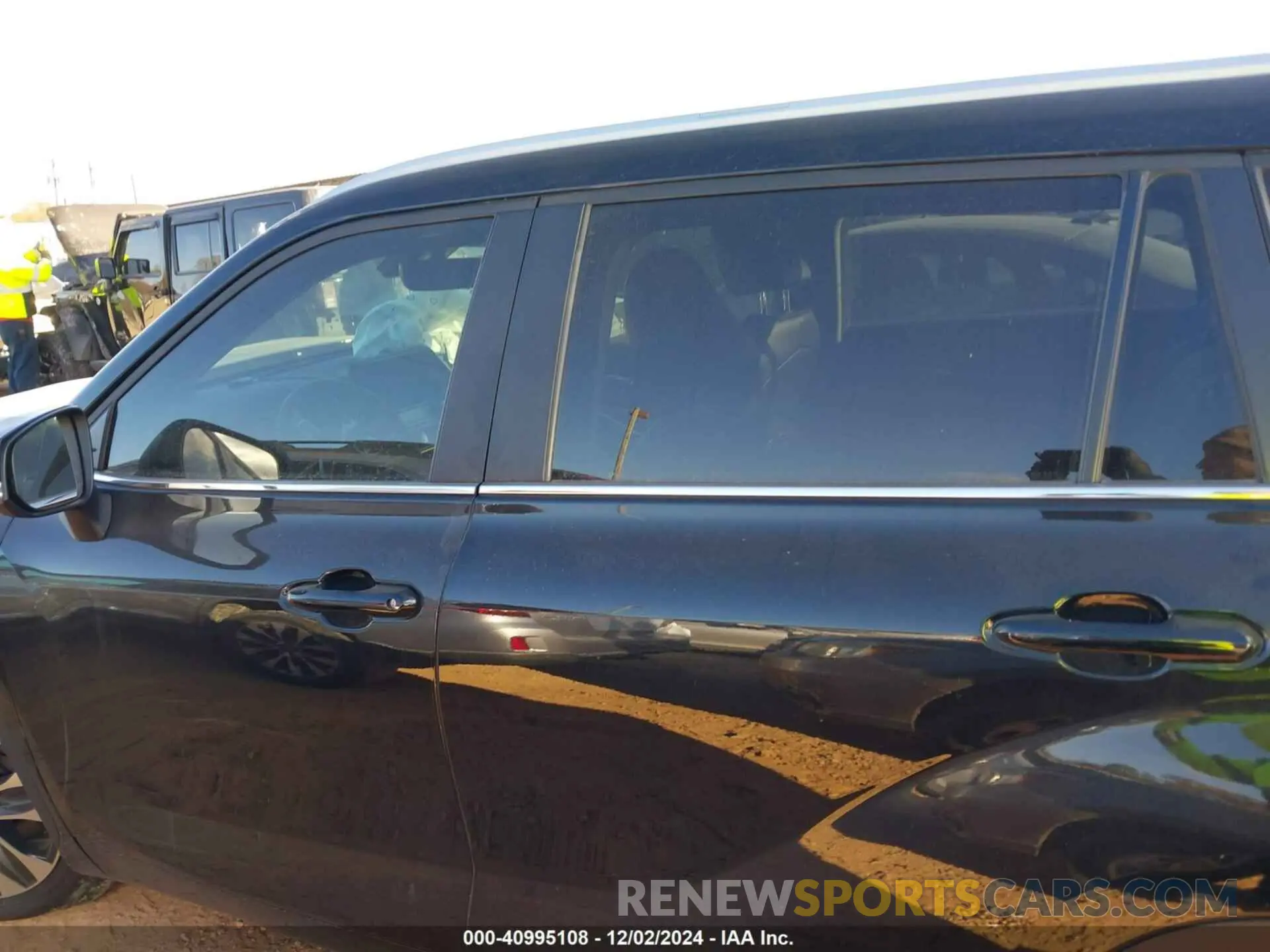 15 fotografías del automóvil dañado 5TDKDRAH8PS521089 TOYOTA HIGHLANDER 2023
