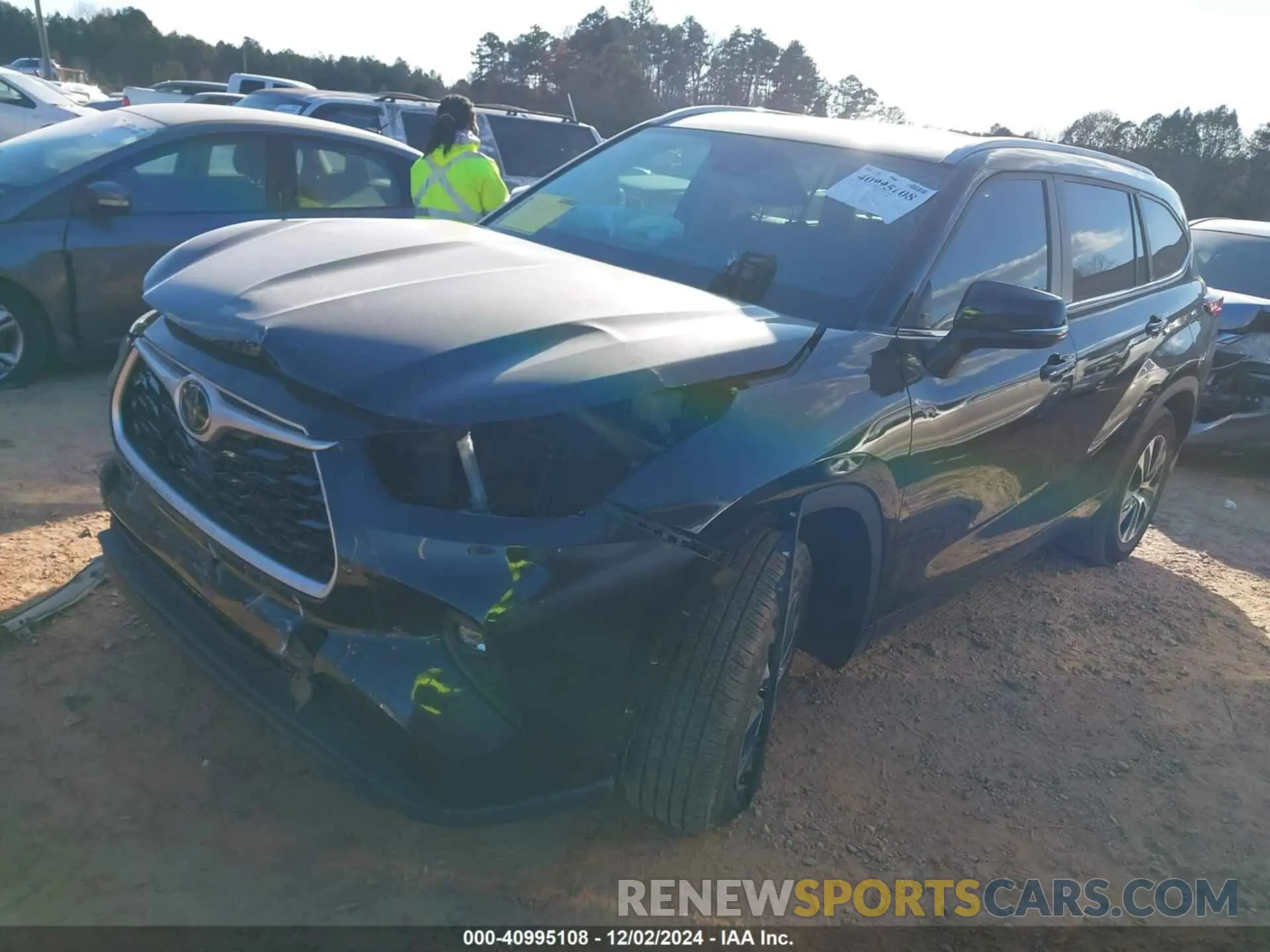 2 fotografías del automóvil dañado 5TDKDRAH8PS521089 TOYOTA HIGHLANDER 2023