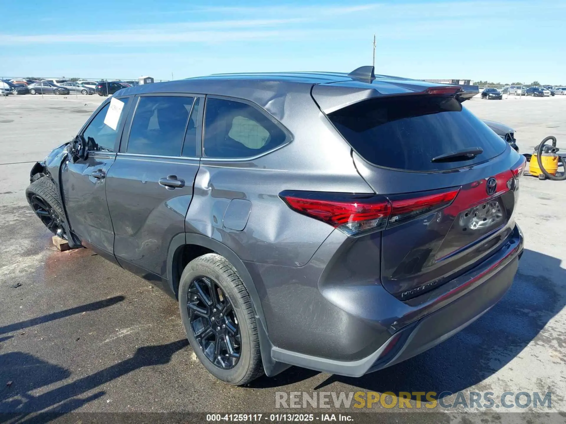 3 fotografías del automóvil dañado 5TDKDRAH8PS527314 TOYOTA HIGHLANDER 2023