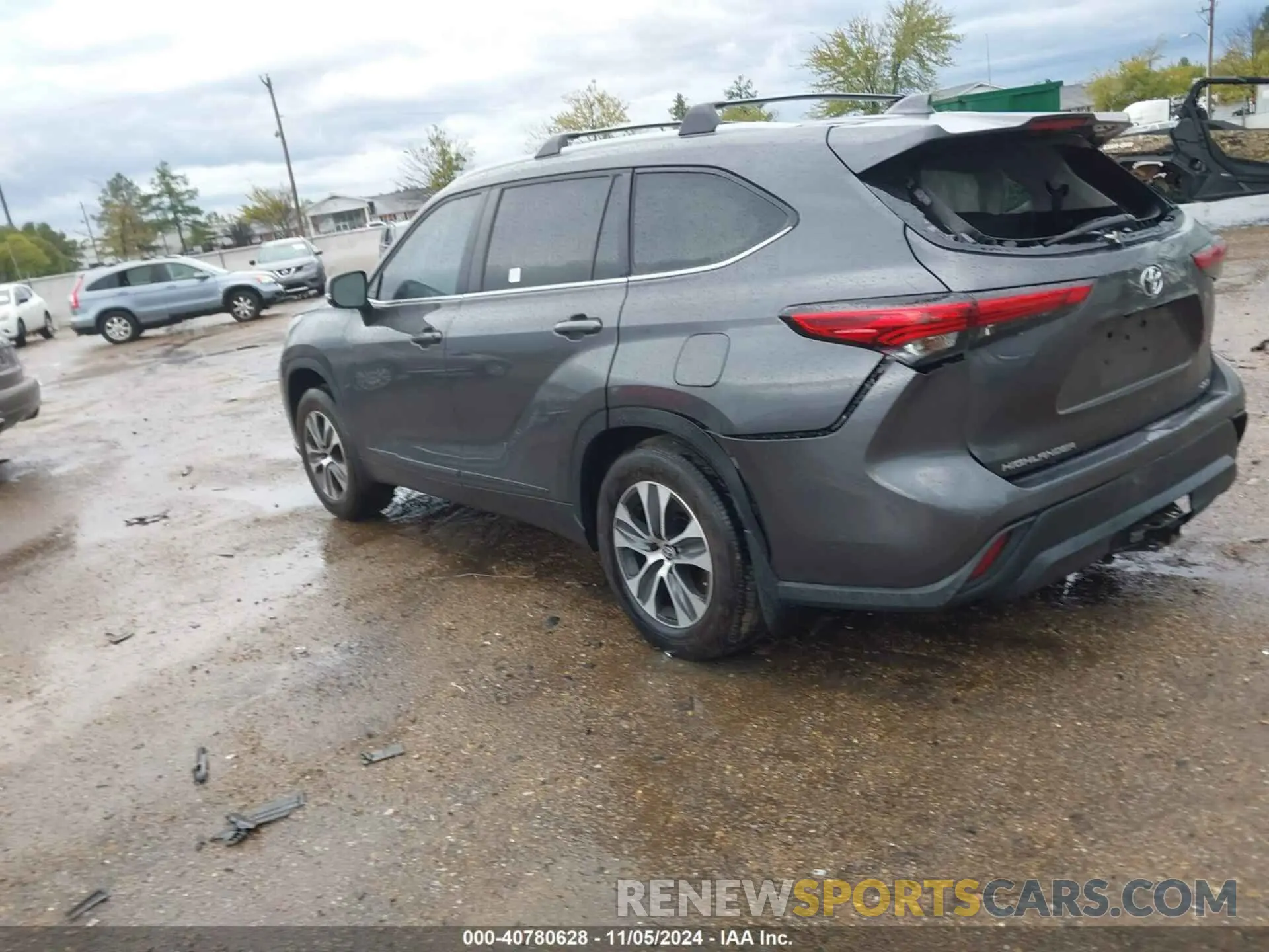 3 fotografías del automóvil dañado 5TDKDRAH9PS012242 TOYOTA HIGHLANDER 2023