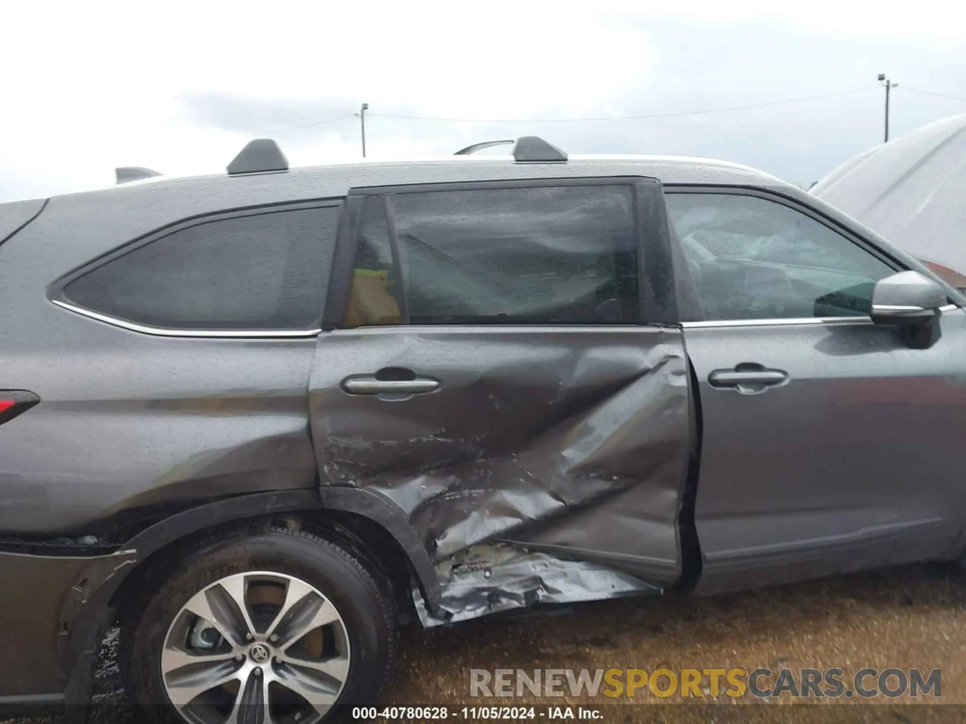 6 fotografías del automóvil dañado 5TDKDRAH9PS012242 TOYOTA HIGHLANDER 2023
