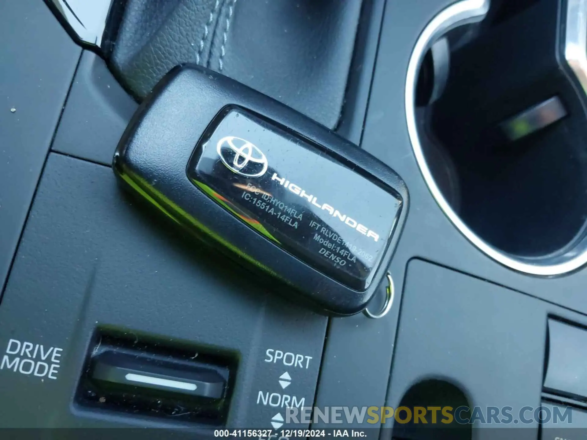11 fotografías del automóvil dañado 5TDKDRAH9PS041191 TOYOTA HIGHLANDER 2023