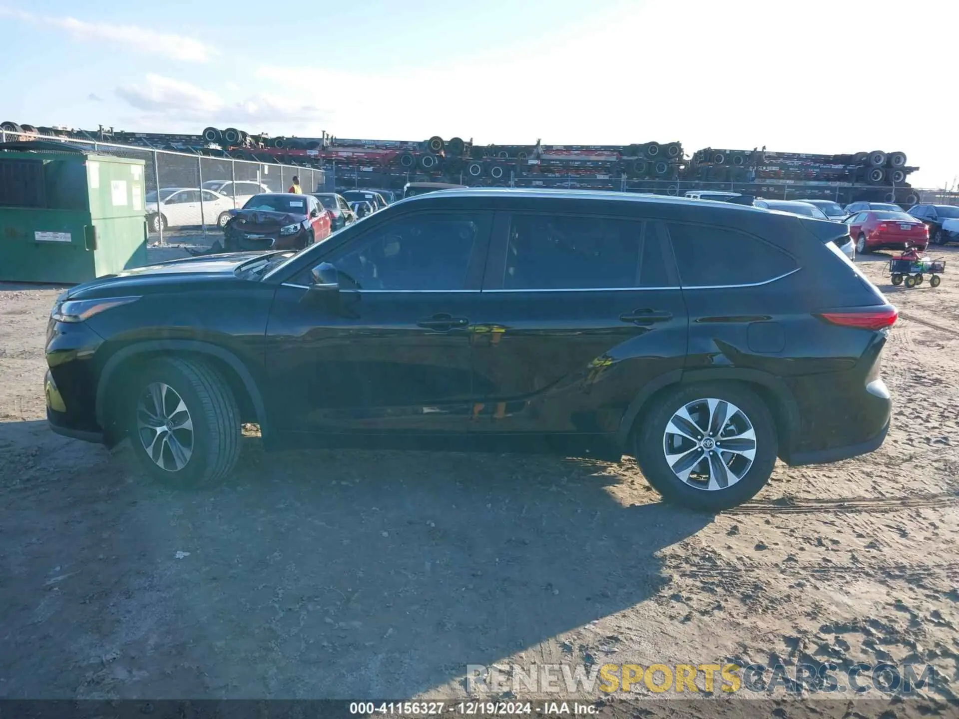 14 fotografías del automóvil dañado 5TDKDRAH9PS041191 TOYOTA HIGHLANDER 2023
