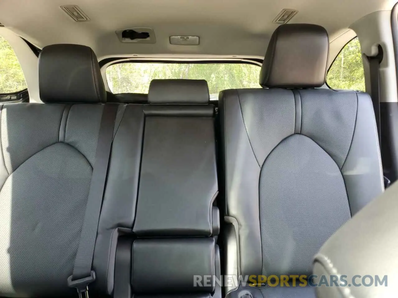 10 fotografías del automóvil dañado 5TDKDRAHXPS006529 TOYOTA HIGHLANDER 2023