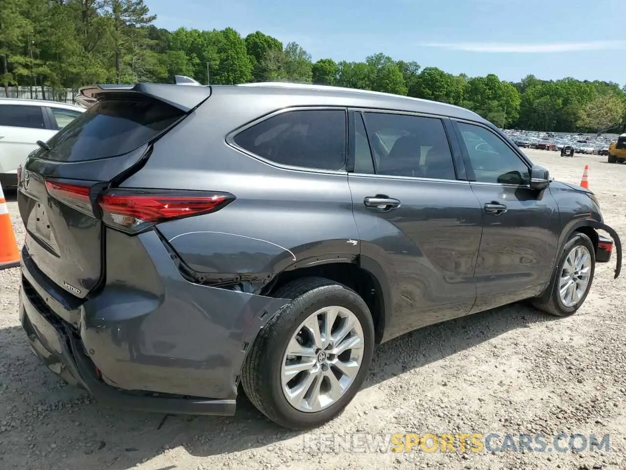 3 fotografías del automóvil dañado 5TDKDRAHXPS006529 TOYOTA HIGHLANDER 2023