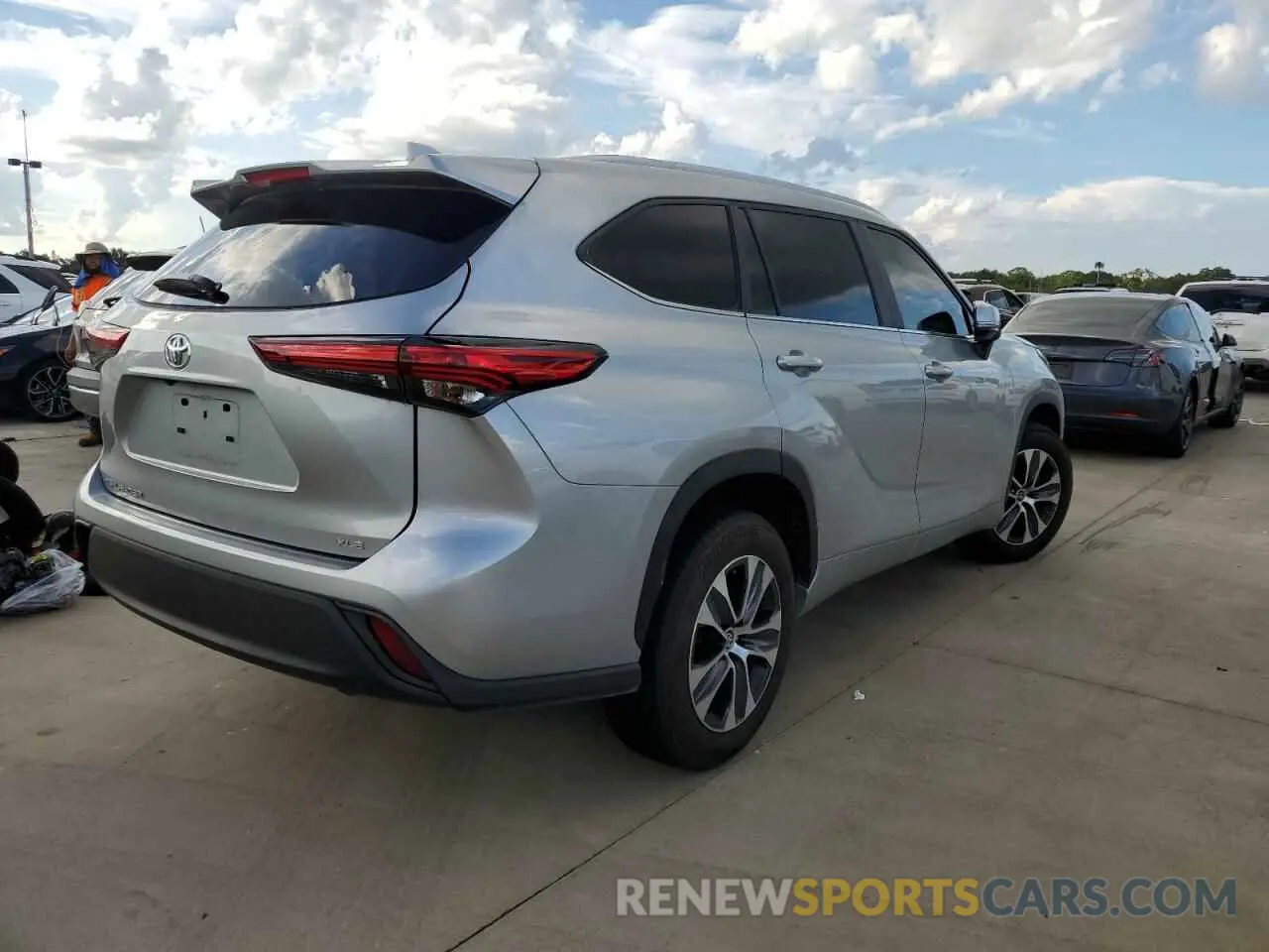 3 fotografías del automóvil dañado 5TDKDRAHXPS006756 TOYOTA HIGHLANDER 2023