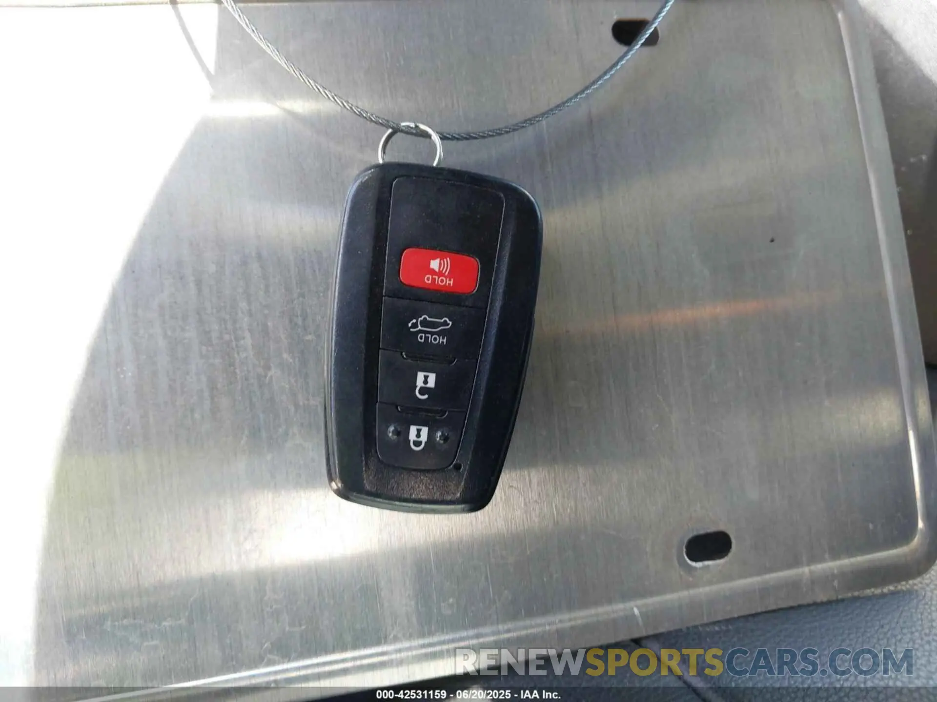 11 fotografías del automóvil dañado 5TDKDRAHXPS007602 TOYOTA HIGHLANDER 2023