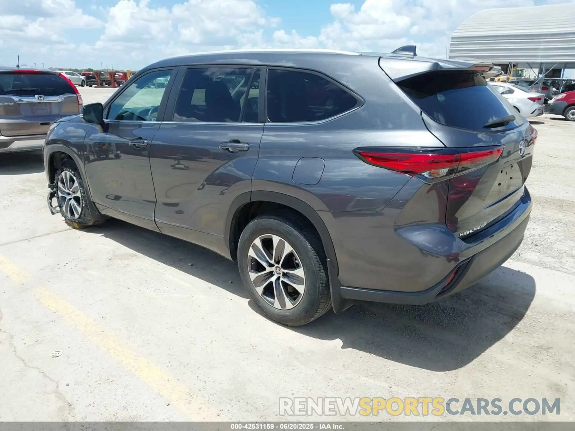 3 fotografías del automóvil dañado 5TDKDRAHXPS007602 TOYOTA HIGHLANDER 2023