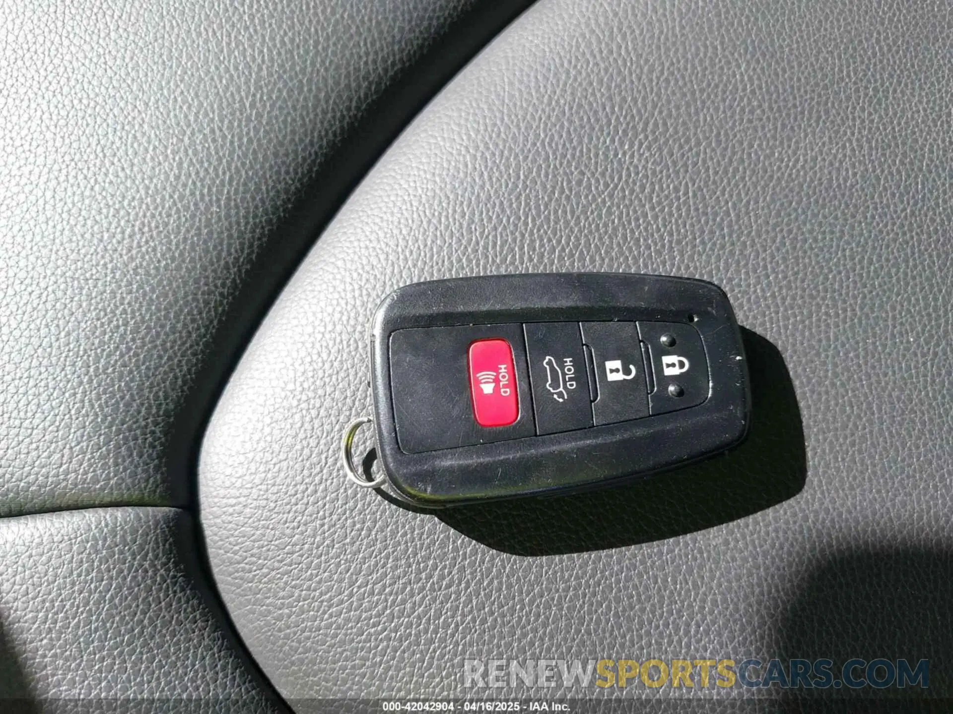 11 fotografías del automóvil dañado 5TDKDRAHXPS010127 TOYOTA HIGHLANDER 2023