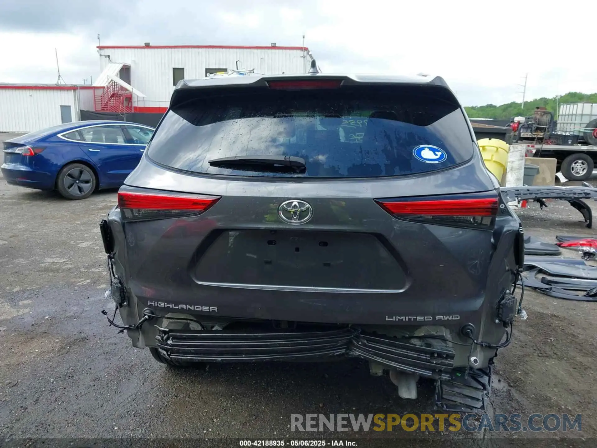 17 fotografías del automóvil dañado 5TDKDRBH0PS006456 TOYOTA HIGHLANDER 2023