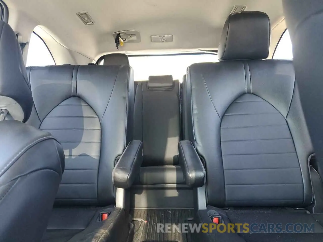 10 fotografías del automóvil dañado 5TDKDRBH0PS504284 TOYOTA HIGHLANDER 2023