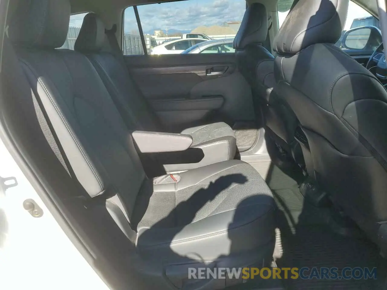 11 fotografías del automóvil dañado 5TDKDRBH0PS515818 TOYOTA HIGHLANDER 2023