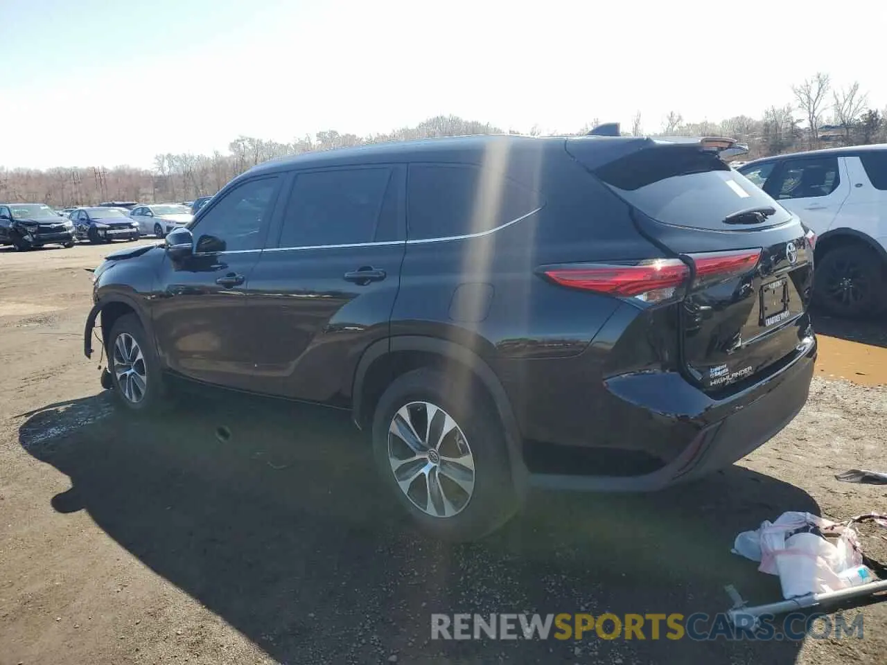 2 fotografías del automóvil dañado 5TDKDRBH1PS527010 TOYOTA HIGHLANDER 2023