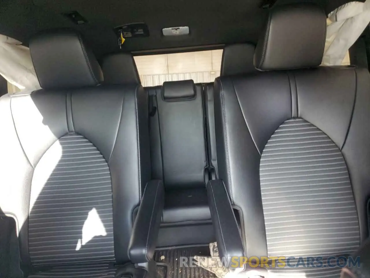 10 fotografías del automóvil dañado 5TDKDRBH2PS009150 TOYOTA HIGHLANDER 2023