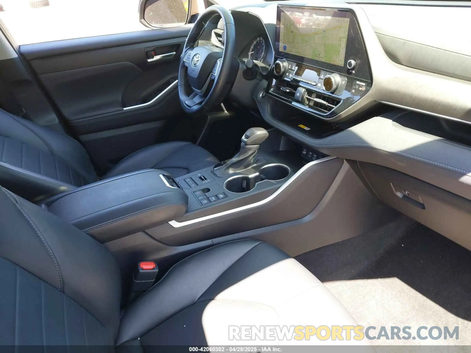5 fotografías del automóvil dañado 5TDKDRBH2PS018091 TOYOTA HIGHLANDER 2023