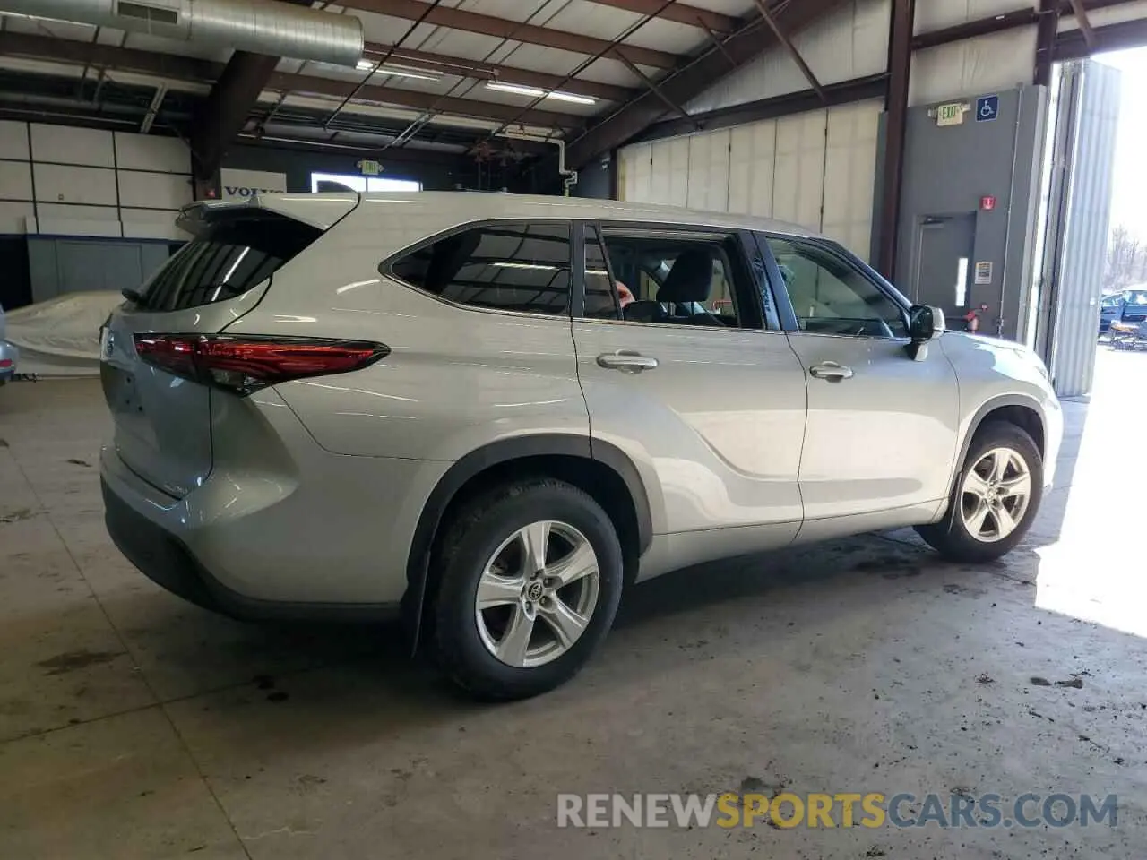 3 fotografías del automóvil dañado 5TDKDRBH2PS028359 TOYOTA HIGHLANDER 2023