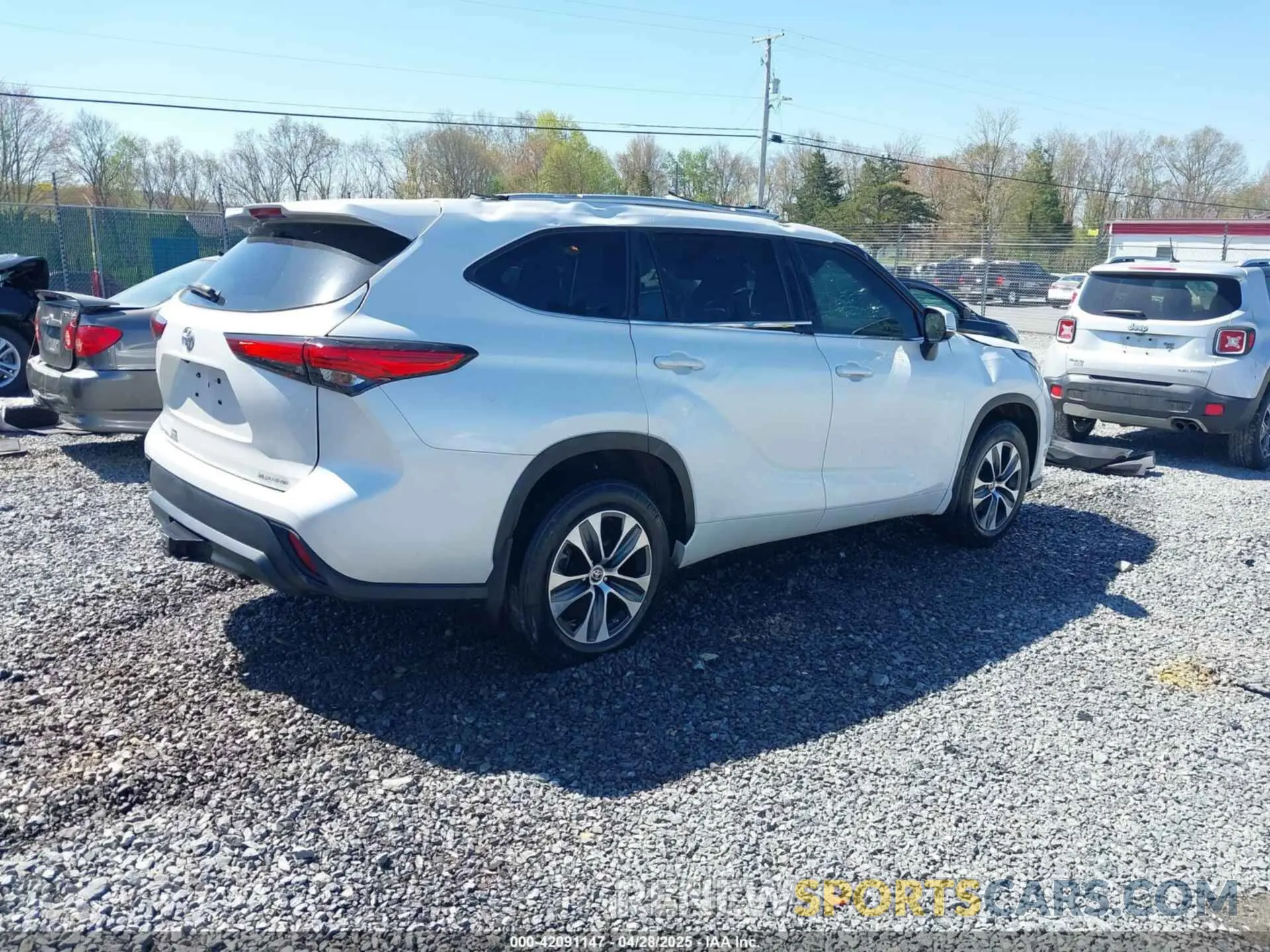 4 fotografías del automóvil dañado 5TDKDRBH2PS041970 TOYOTA HIGHLANDER 2023