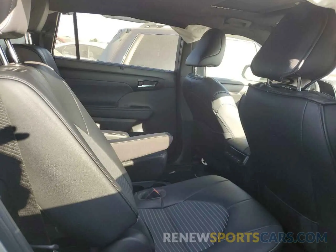 11 fotografías del automóvil dañado 5TDKDRBH2PS525637 TOYOTA HIGHLANDER 2023