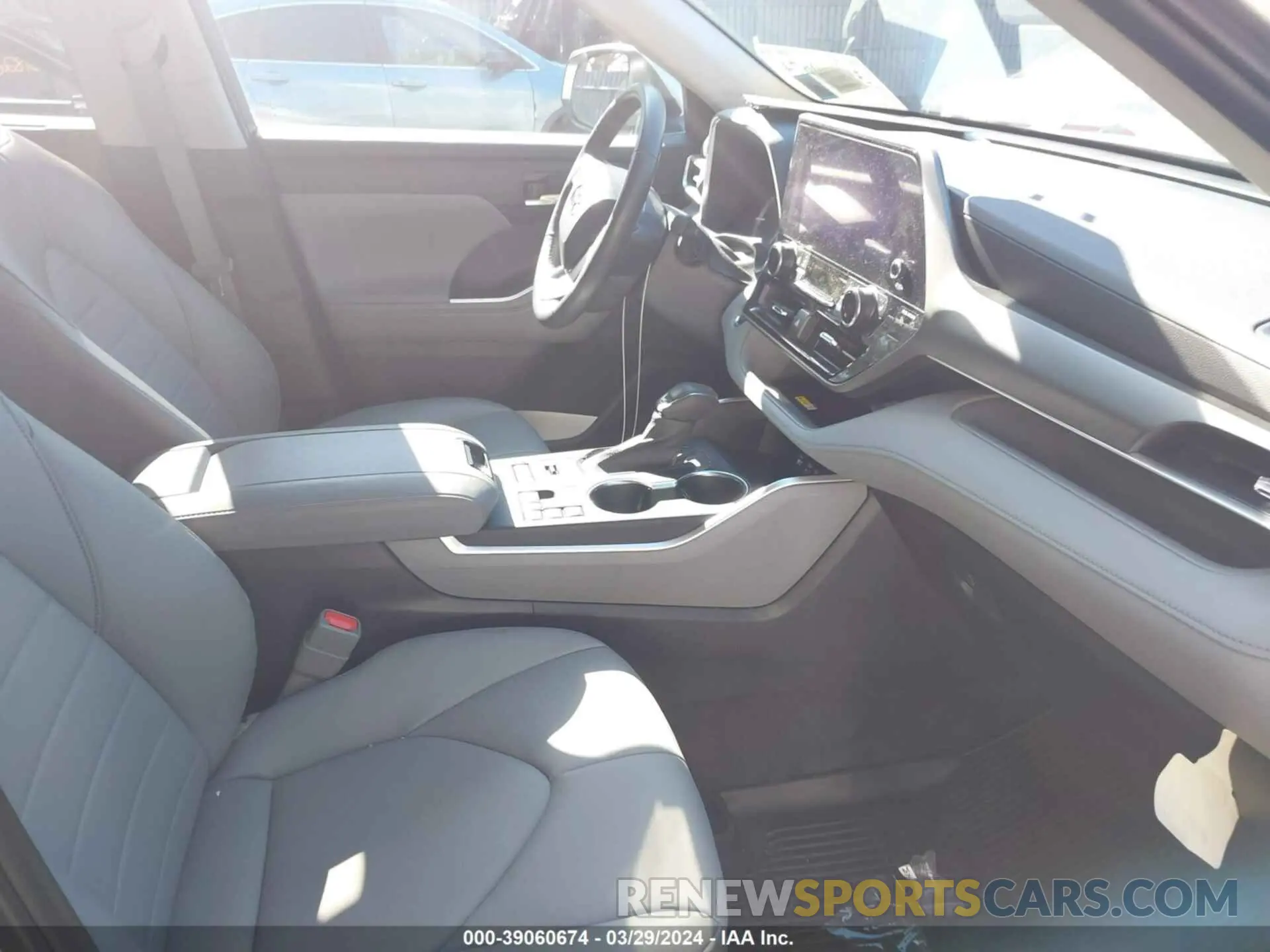 5 fotografías del automóvil dañado 5TDKDRBH3PS019735 TOYOTA HIGHLANDER 2023