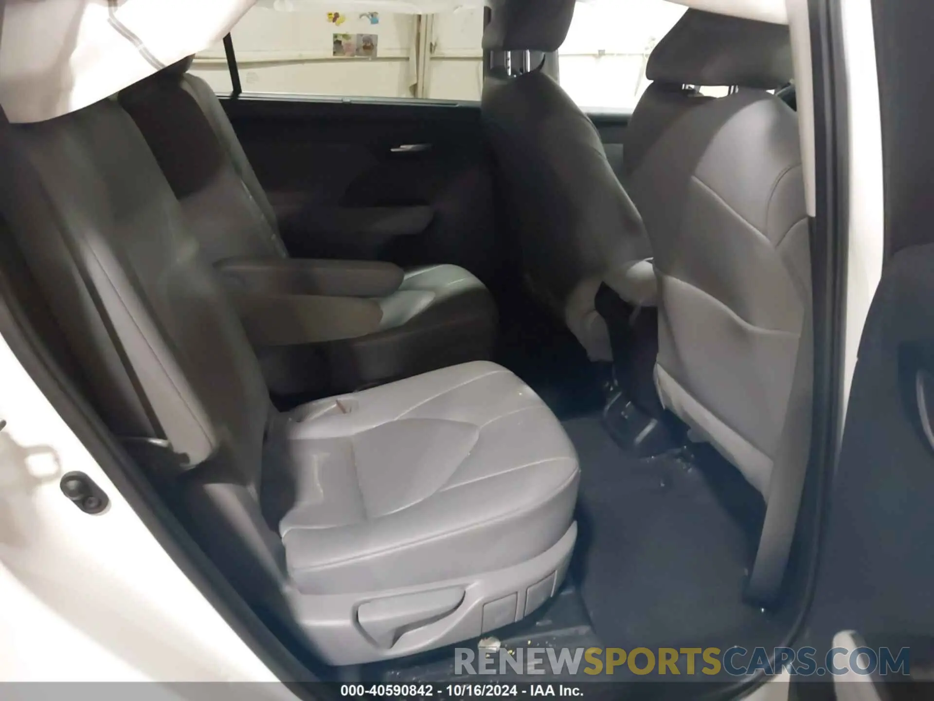 8 fotografías del automóvil dañado 5TDKDRBH3PS035286 TOYOTA HIGHLANDER 2023