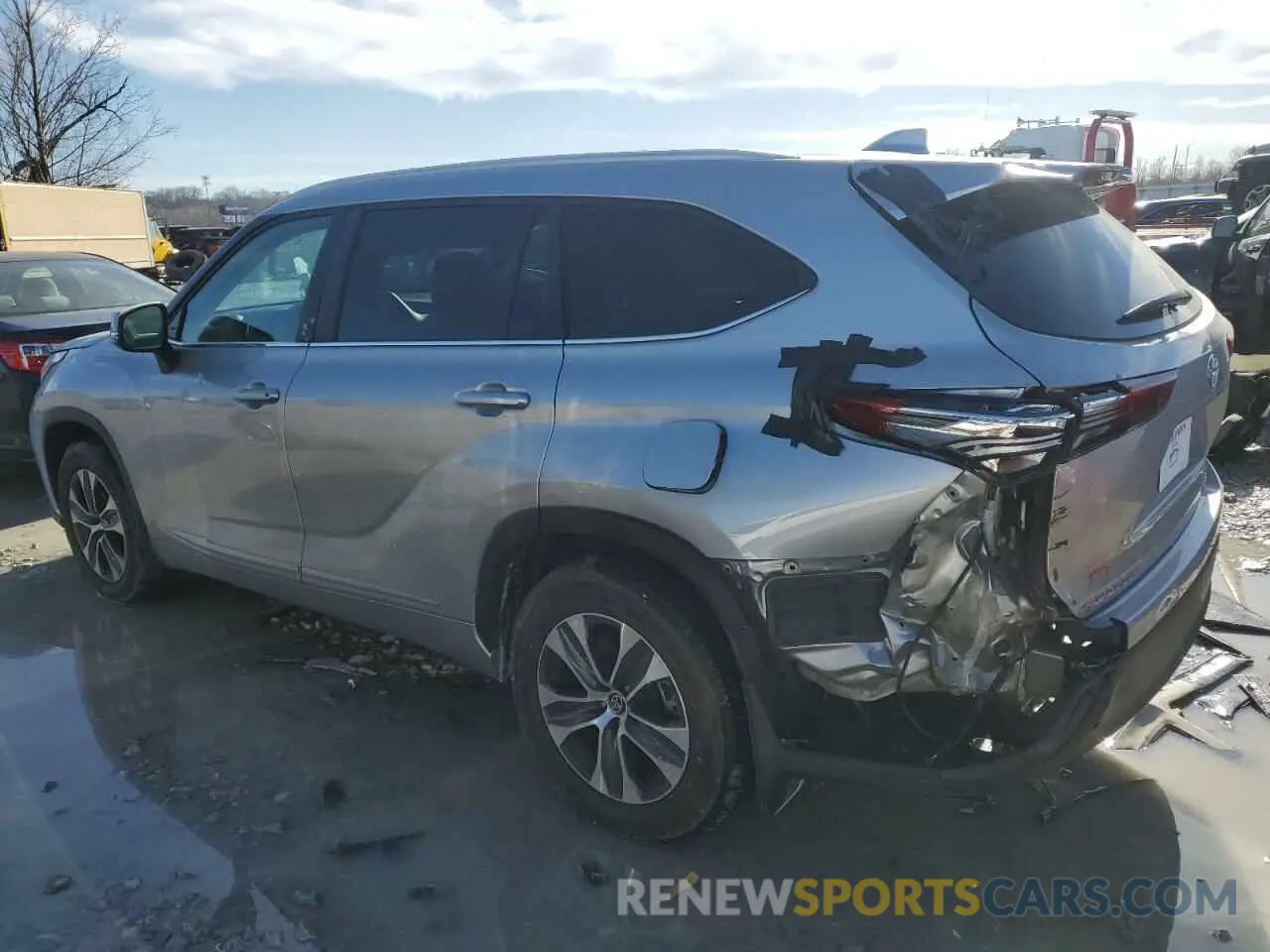 2 fotografías del automóvil dañado 5TDKDRBH3PS041041 TOYOTA HIGHLANDER 2023