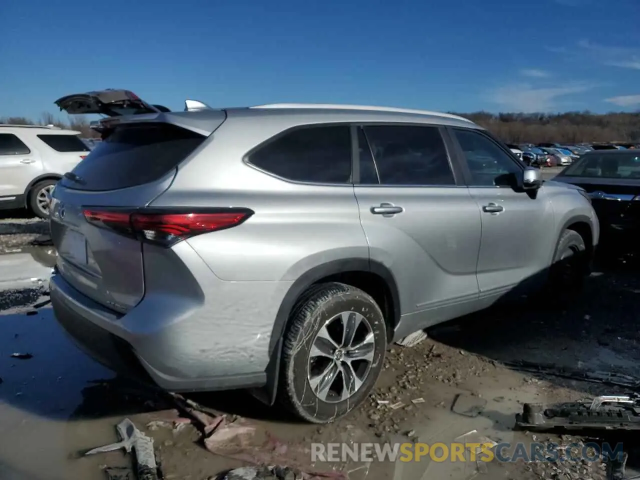3 fotografías del automóvil dañado 5TDKDRBH3PS041041 TOYOTA HIGHLANDER 2023