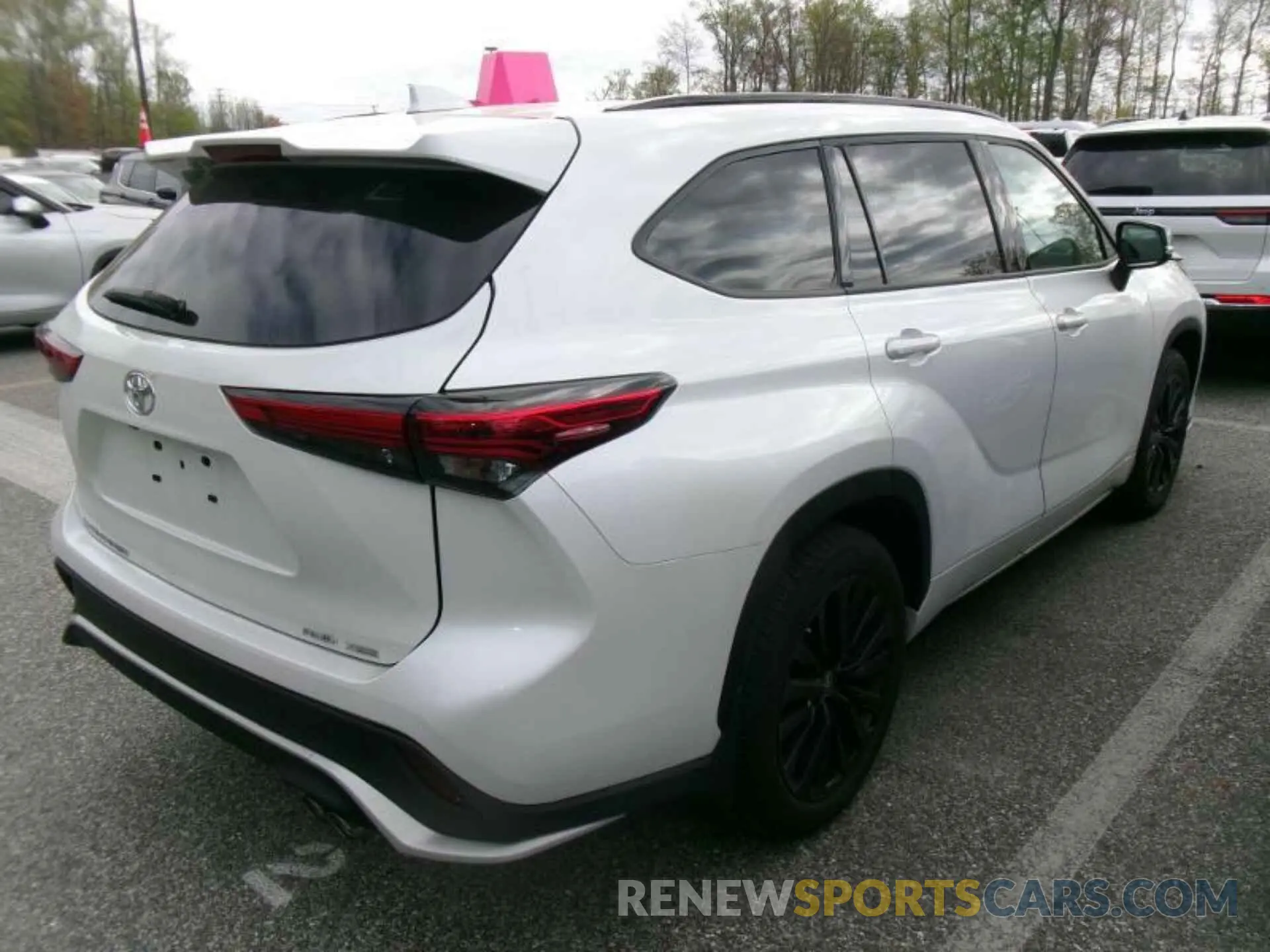 14 fotografías del automóvil dañado 5TDKDRBH3PS512301 TOYOTA HIGHLANDER 2023