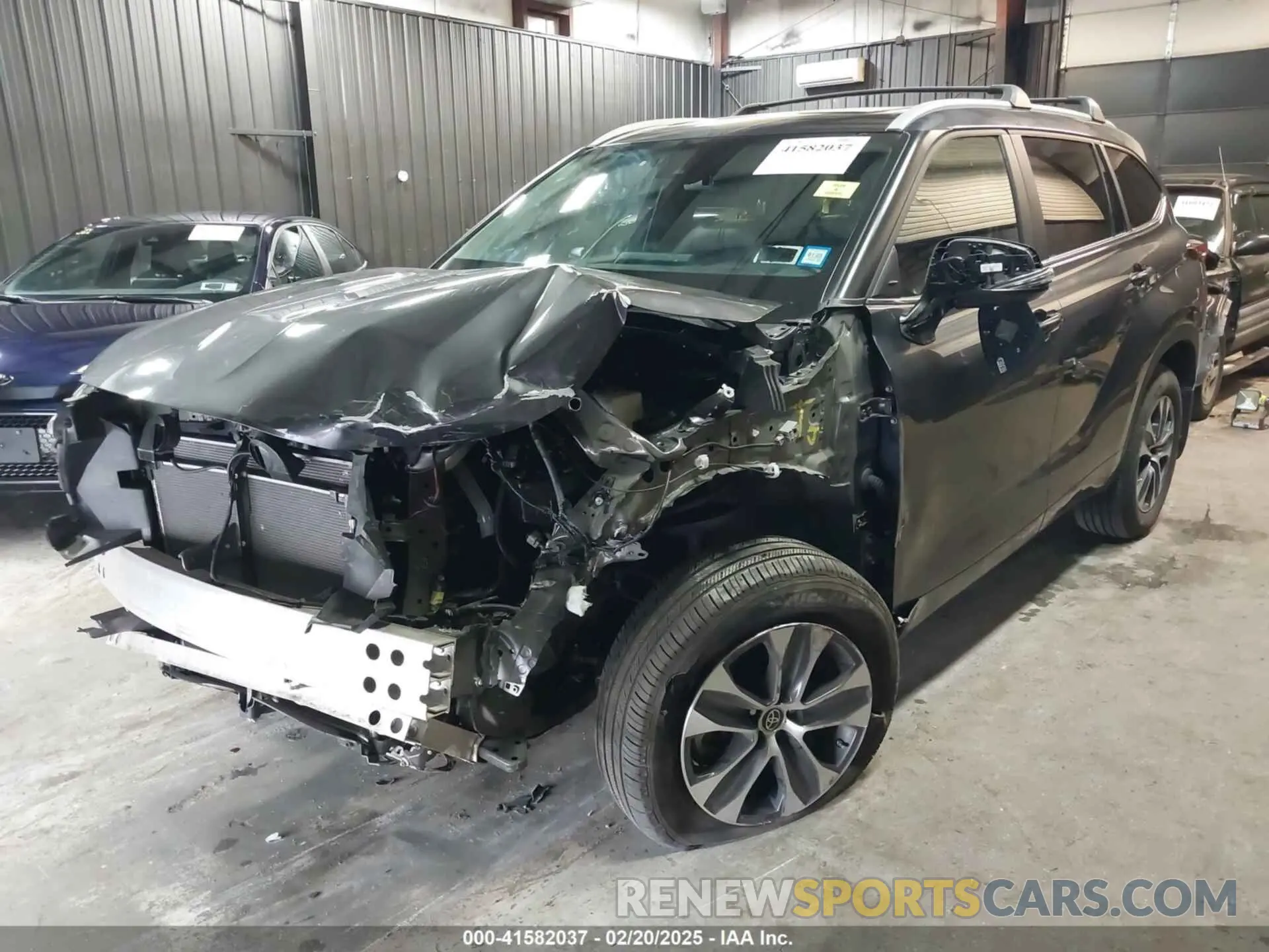 2 fotografías del automóvil dañado 5TDKDRBH4PS009022 TOYOTA HIGHLANDER 2023