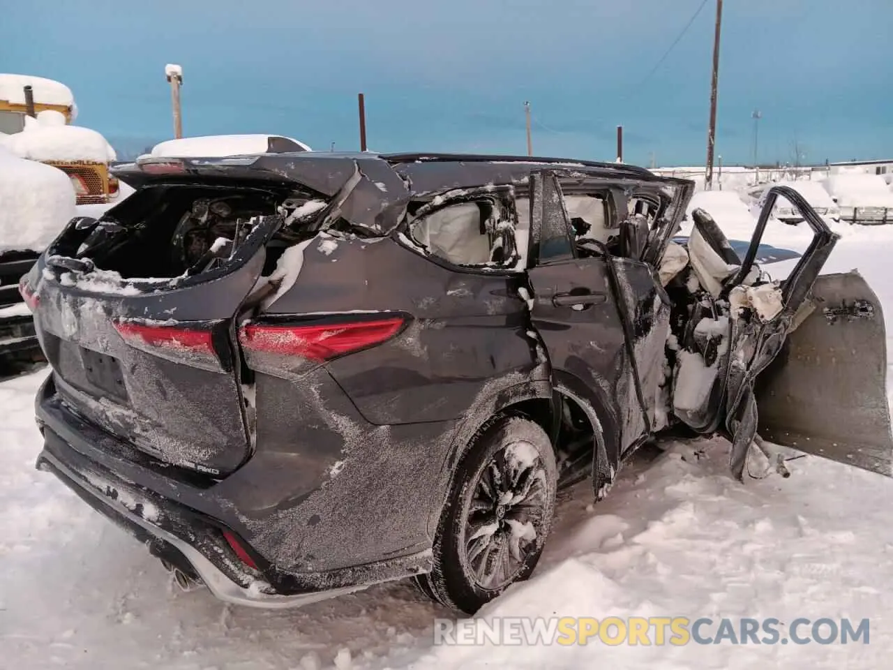 3 fotografías del automóvil dañado 5TDKDRBH4PS507317 TOYOTA HIGHLANDER 2023