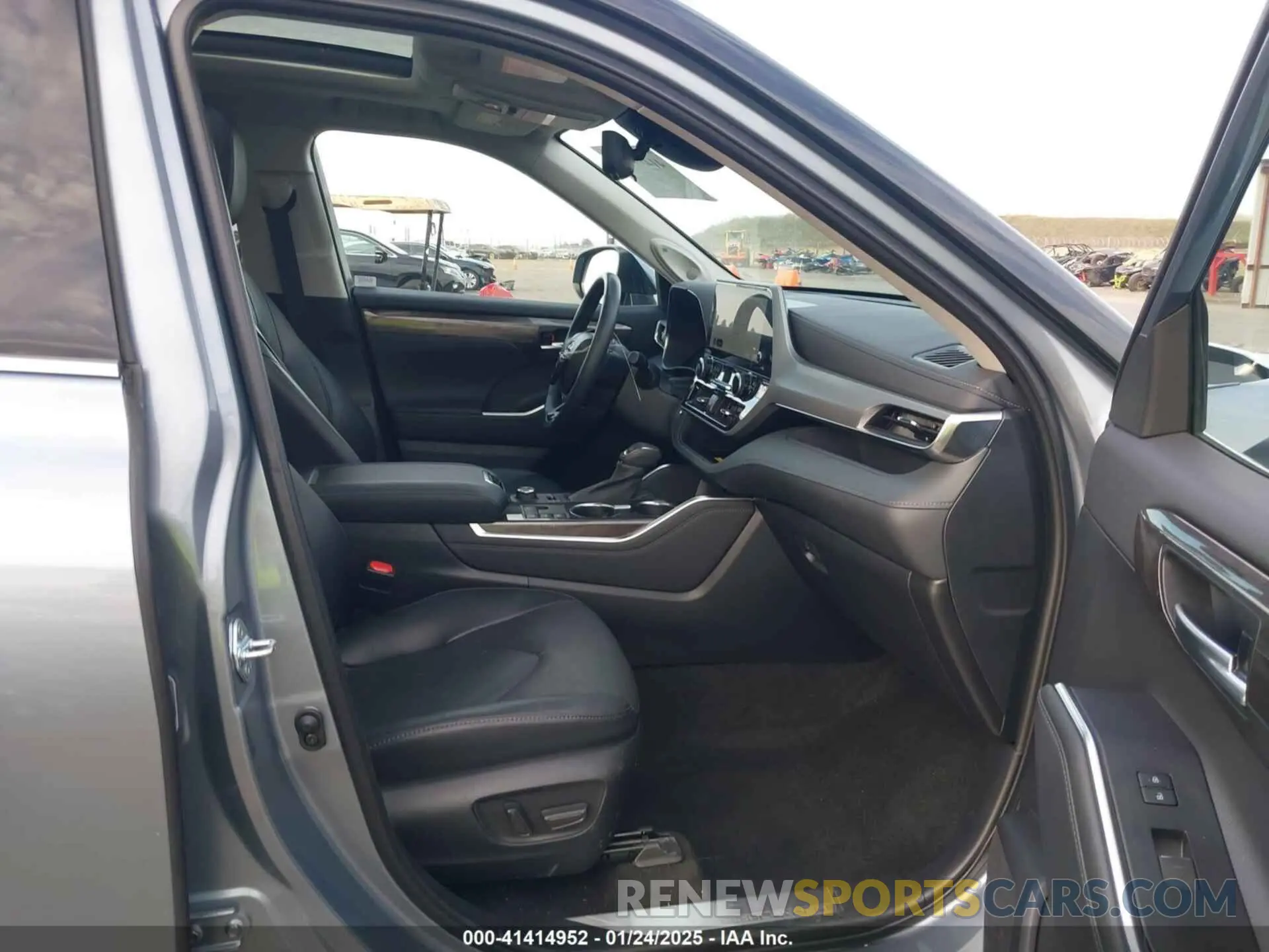 5 fotografías del automóvil dañado 5TDKDRBH6PS040174 TOYOTA HIGHLANDER 2023