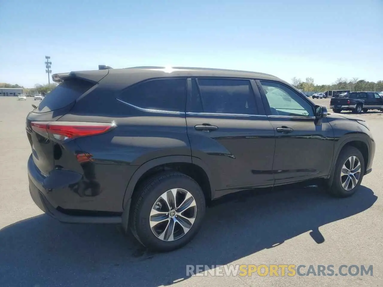 3 fotografías del automóvil dañado 5TDKDRBH7PS038675 TOYOTA HIGHLANDER 2023