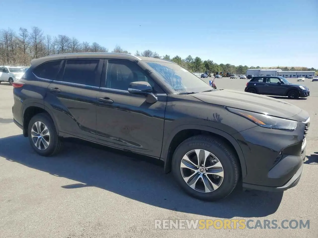 4 fotografías del automóvil dañado 5TDKDRBH7PS038675 TOYOTA HIGHLANDER 2023