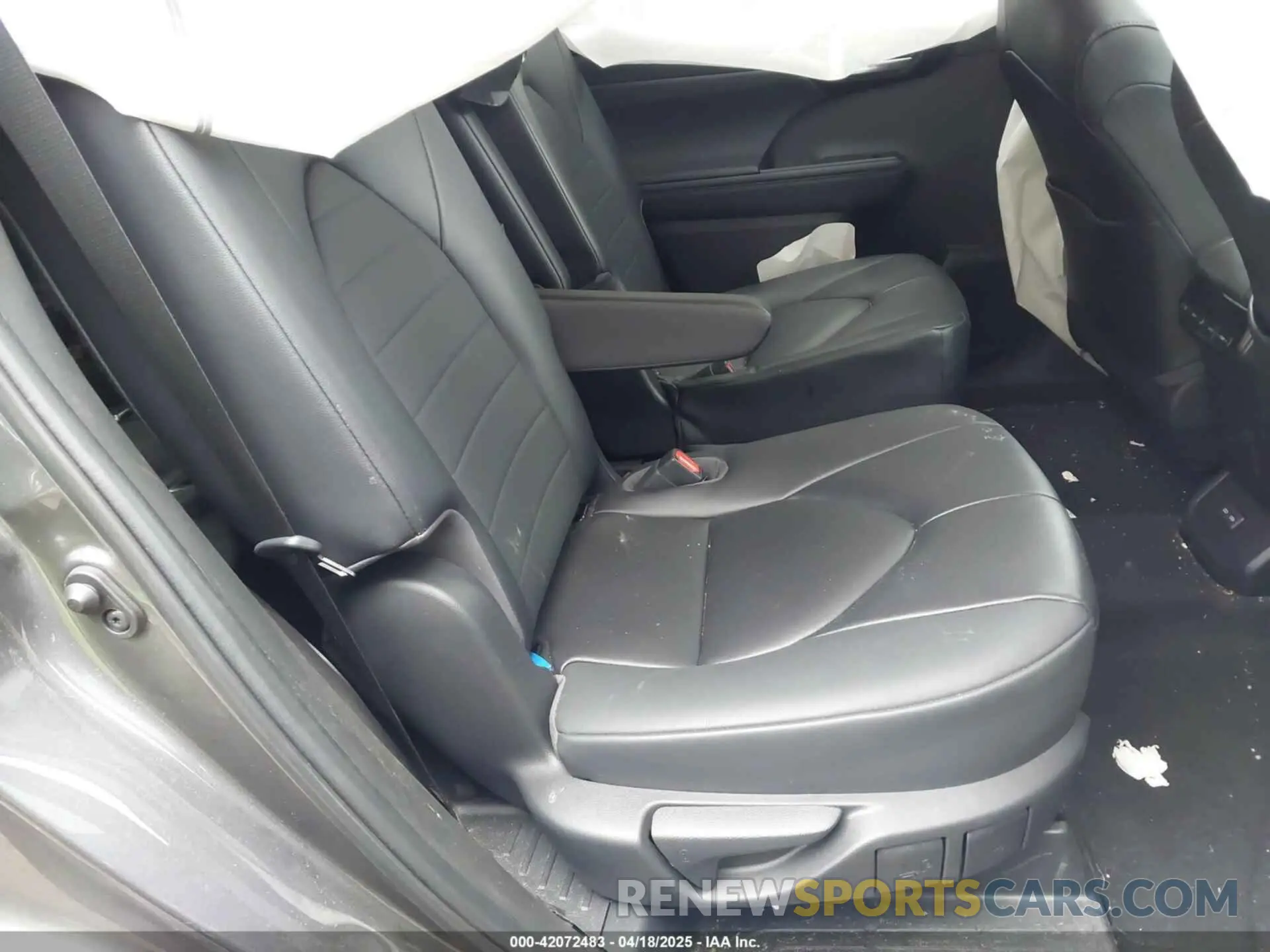 8 fotografías del automóvil dañado 5TDKDRBH7PS044010 TOYOTA HIGHLANDER 2023