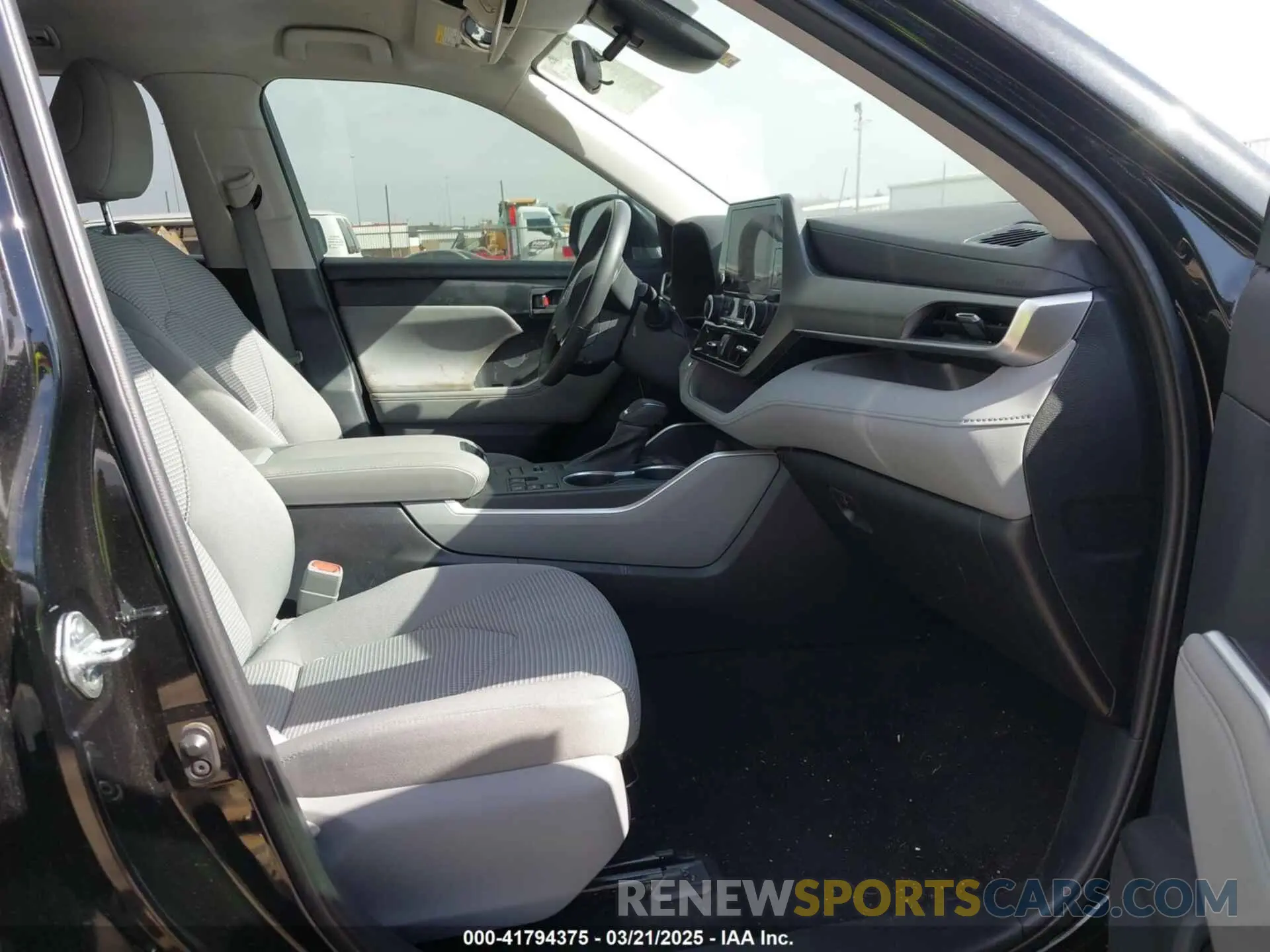 5 fotografías del automóvil dañado 5TDKDRBH8PS039060 TOYOTA HIGHLANDER 2023