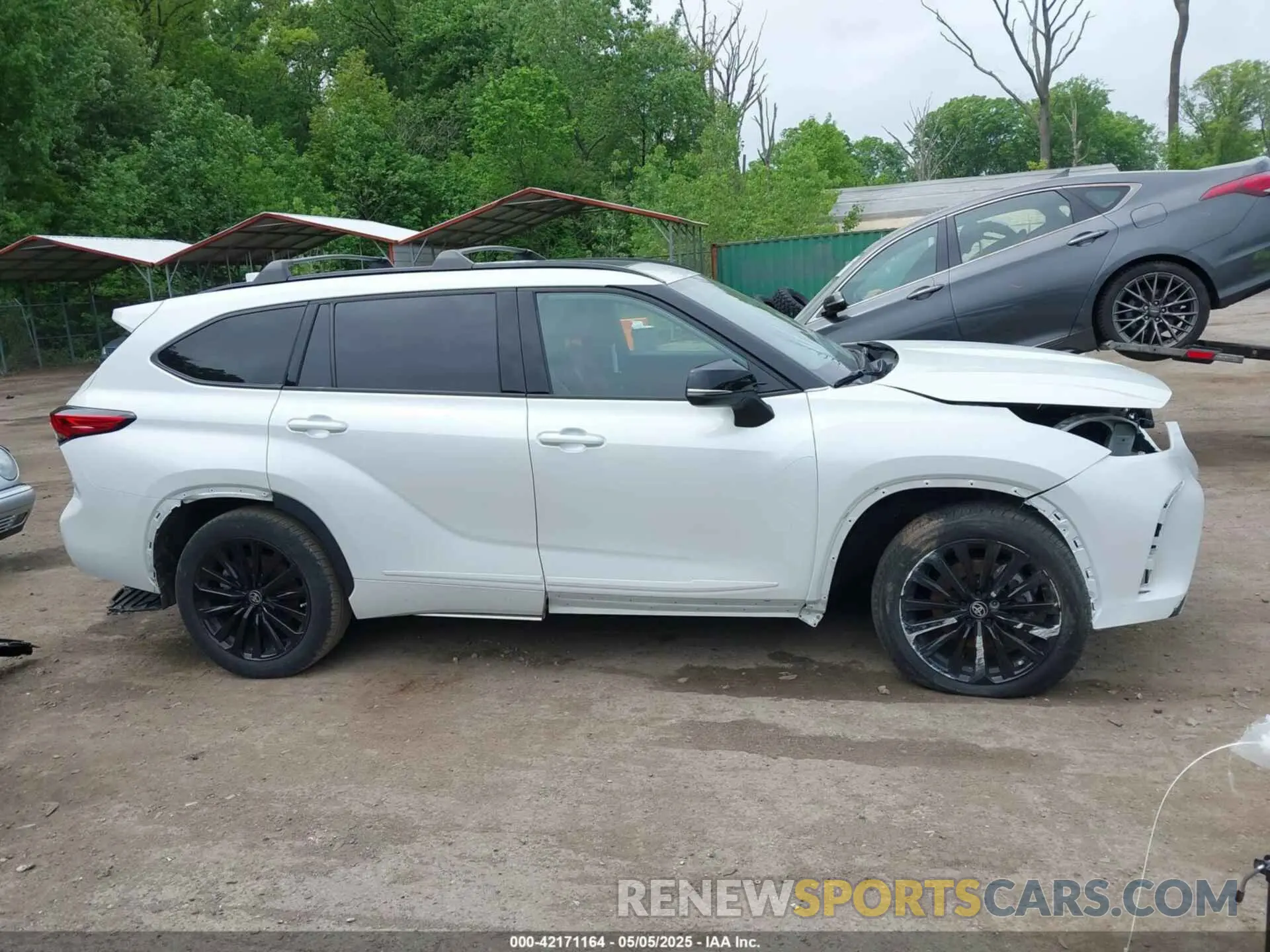 13 fotografías del automóvil dañado 5TDKDRBH9PS014622 TOYOTA HIGHLANDER 2023
