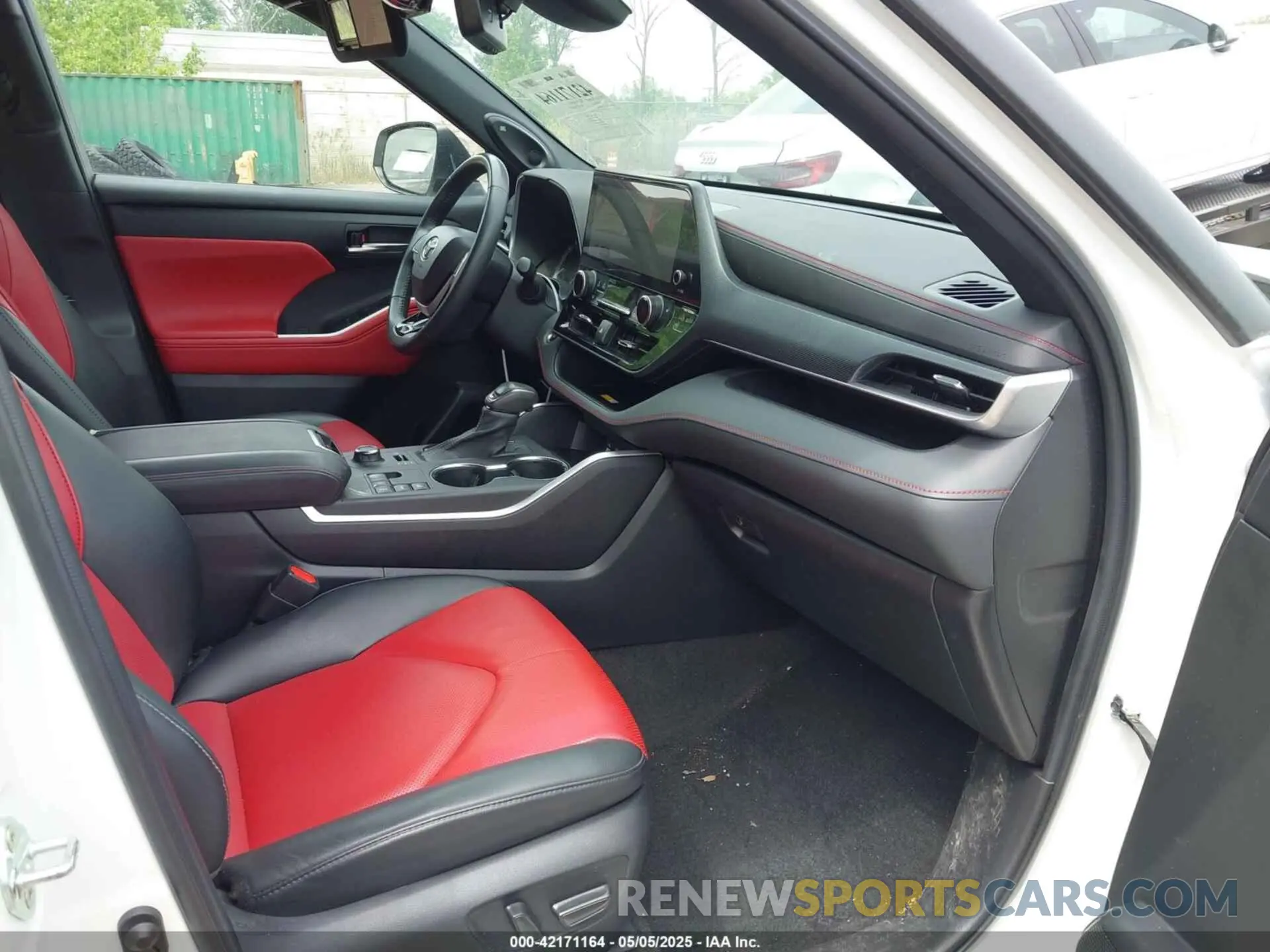 5 fotografías del automóvil dañado 5TDKDRBH9PS014622 TOYOTA HIGHLANDER 2023