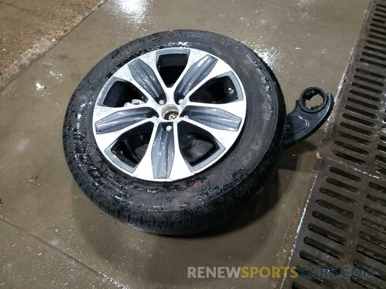 13 fotografías del automóvil dañado 5TDKDRBH9PS516157 TOYOTA HIGHLANDER 2023