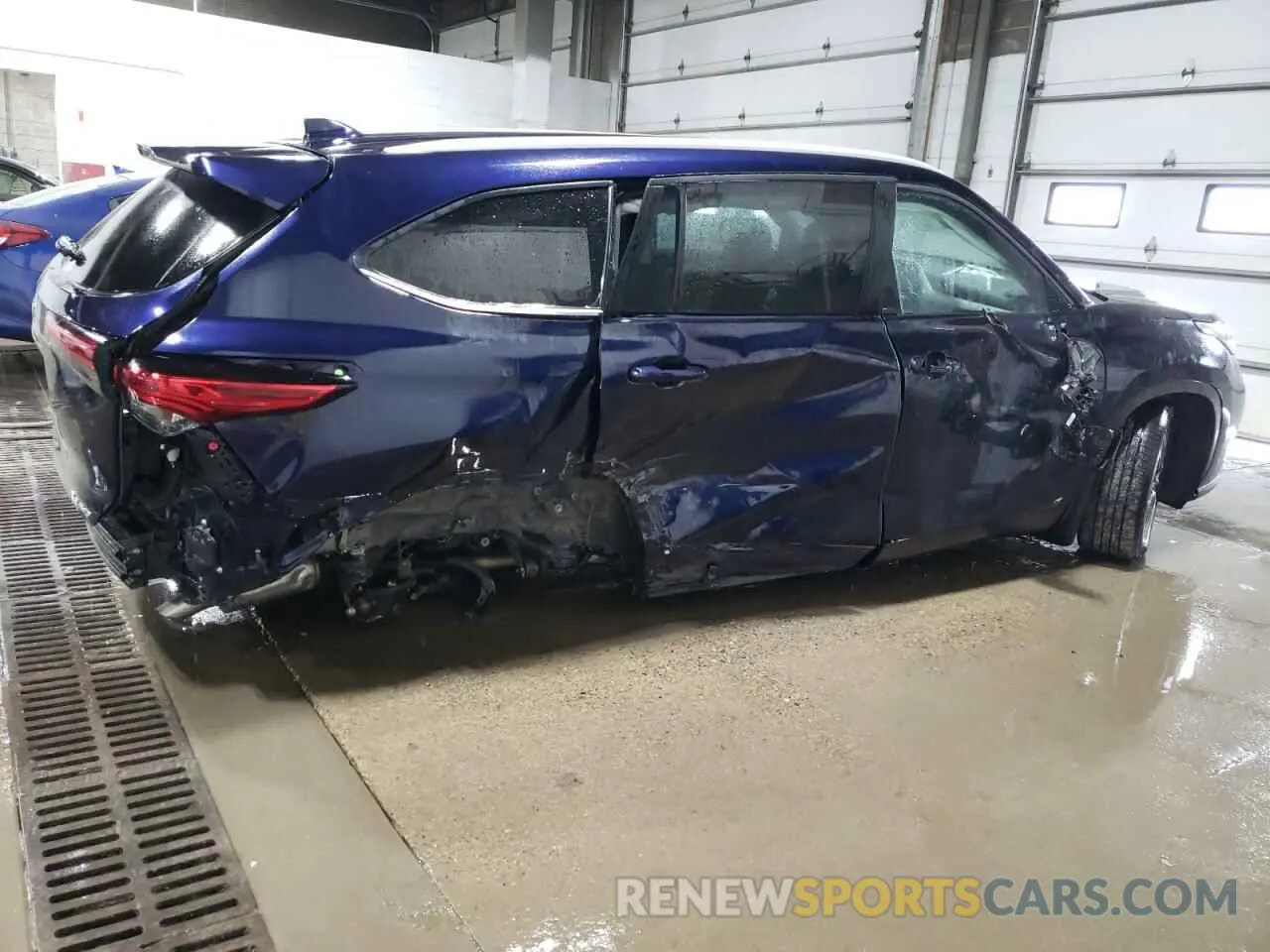 3 fotografías del automóvil dañado 5TDKDRBH9PS516157 TOYOTA HIGHLANDER 2023