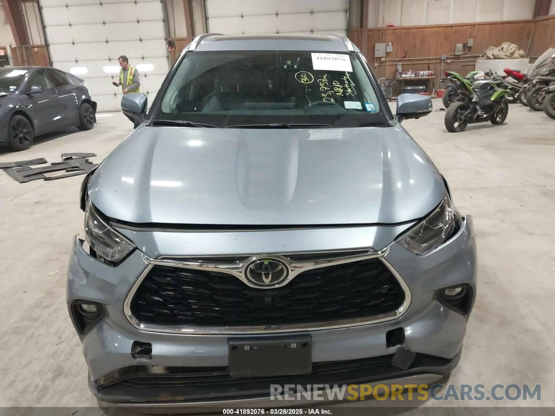 12 fotografías del automóvil dañado 5TDKDRBH9PS527062 TOYOTA HIGHLANDER 2023