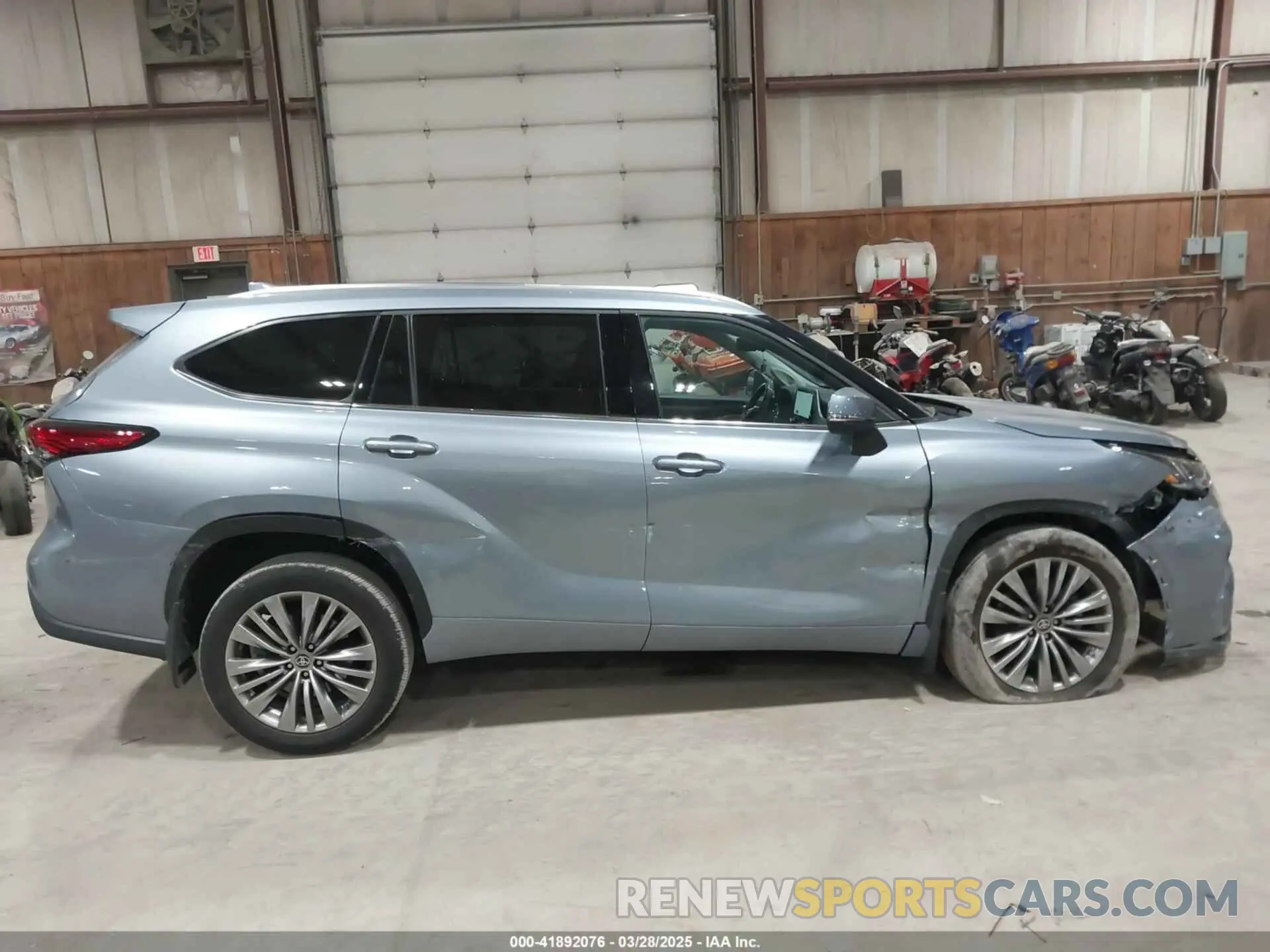 13 fotografías del automóvil dañado 5TDKDRBH9PS527062 TOYOTA HIGHLANDER 2023